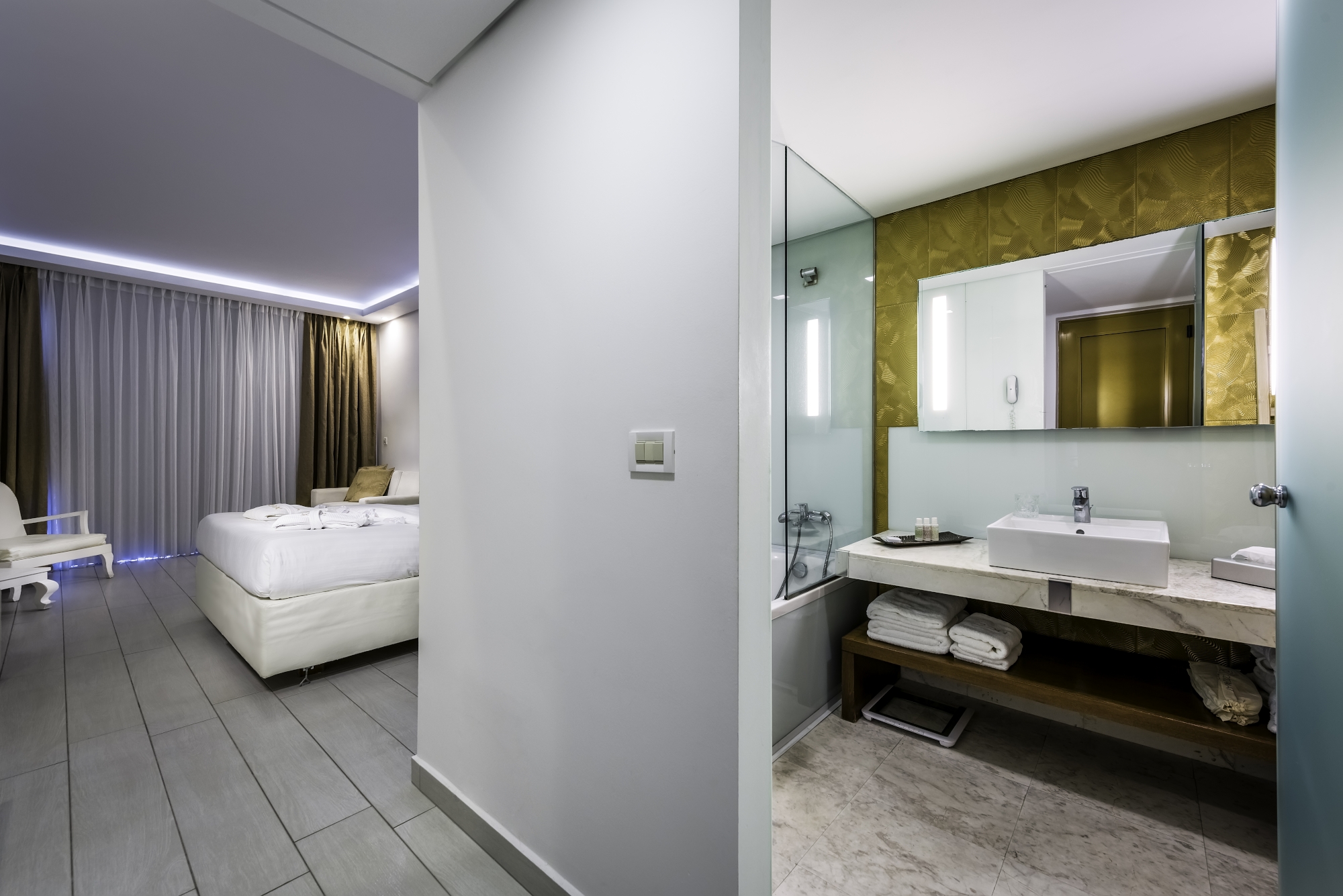 Double Deluxe Superior