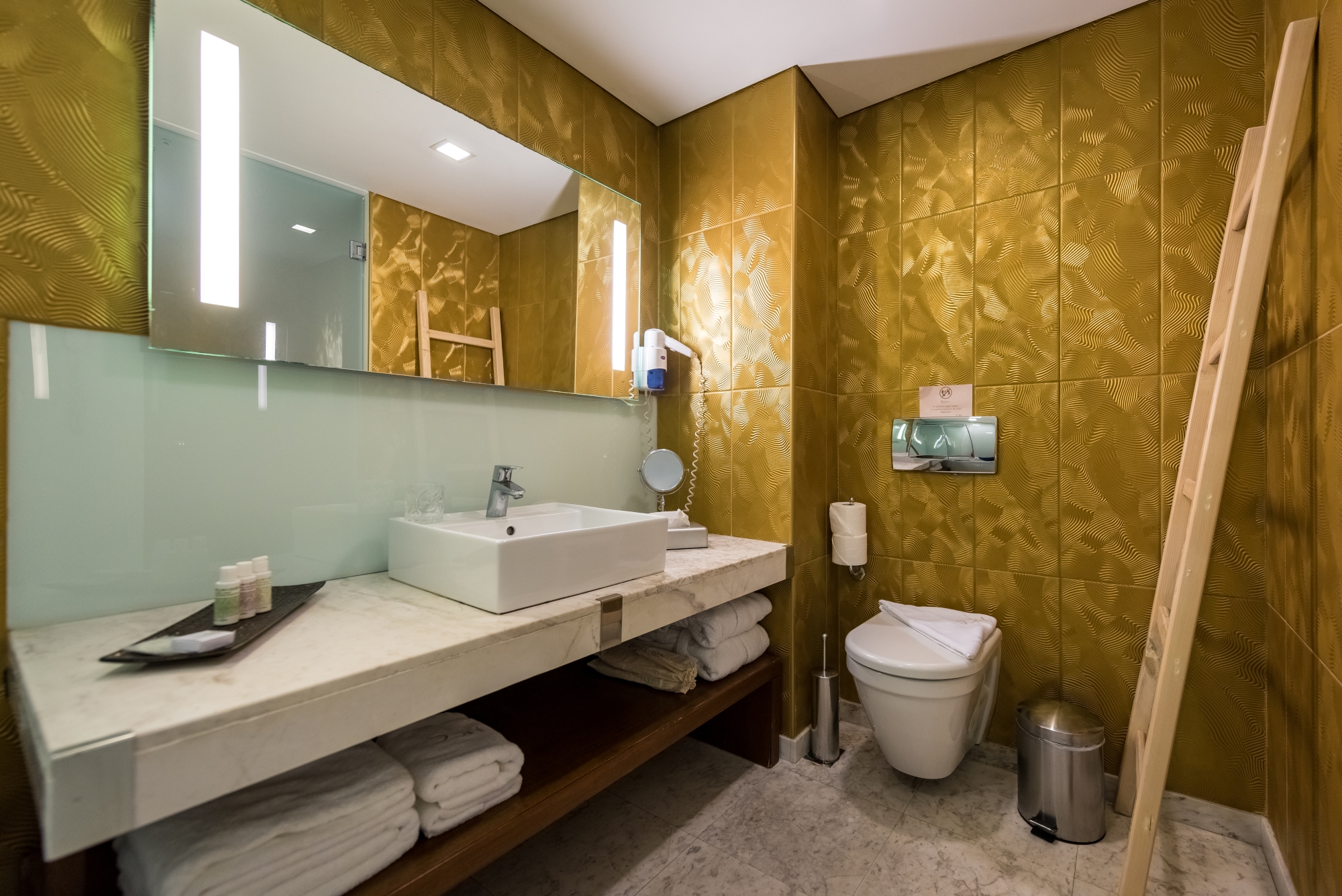 Double Deluxe Superior