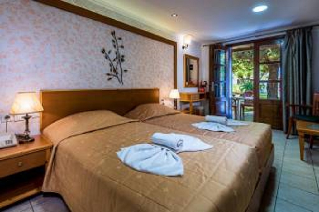 Bungalow Garden View