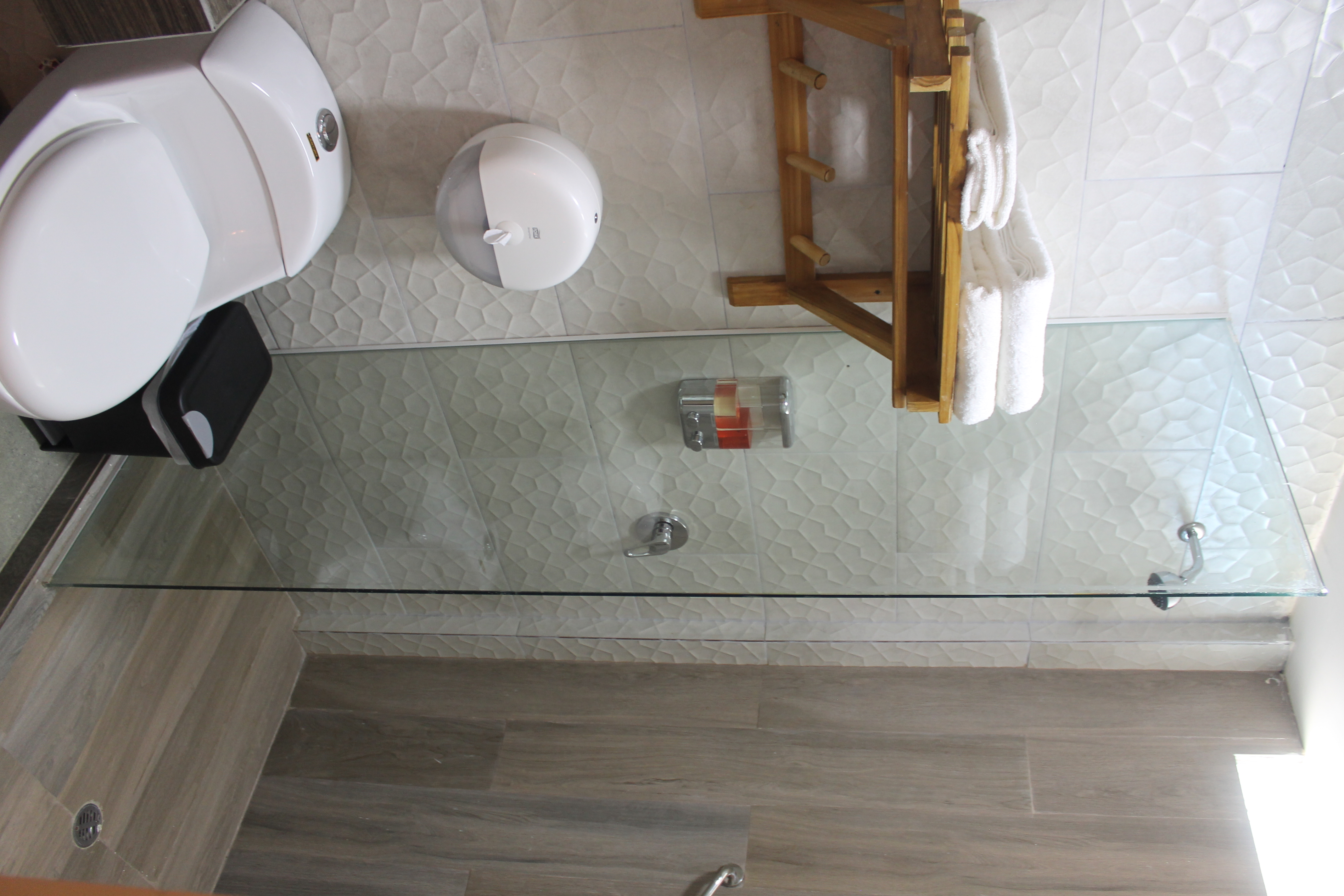 Double King Bed One Bedroom 