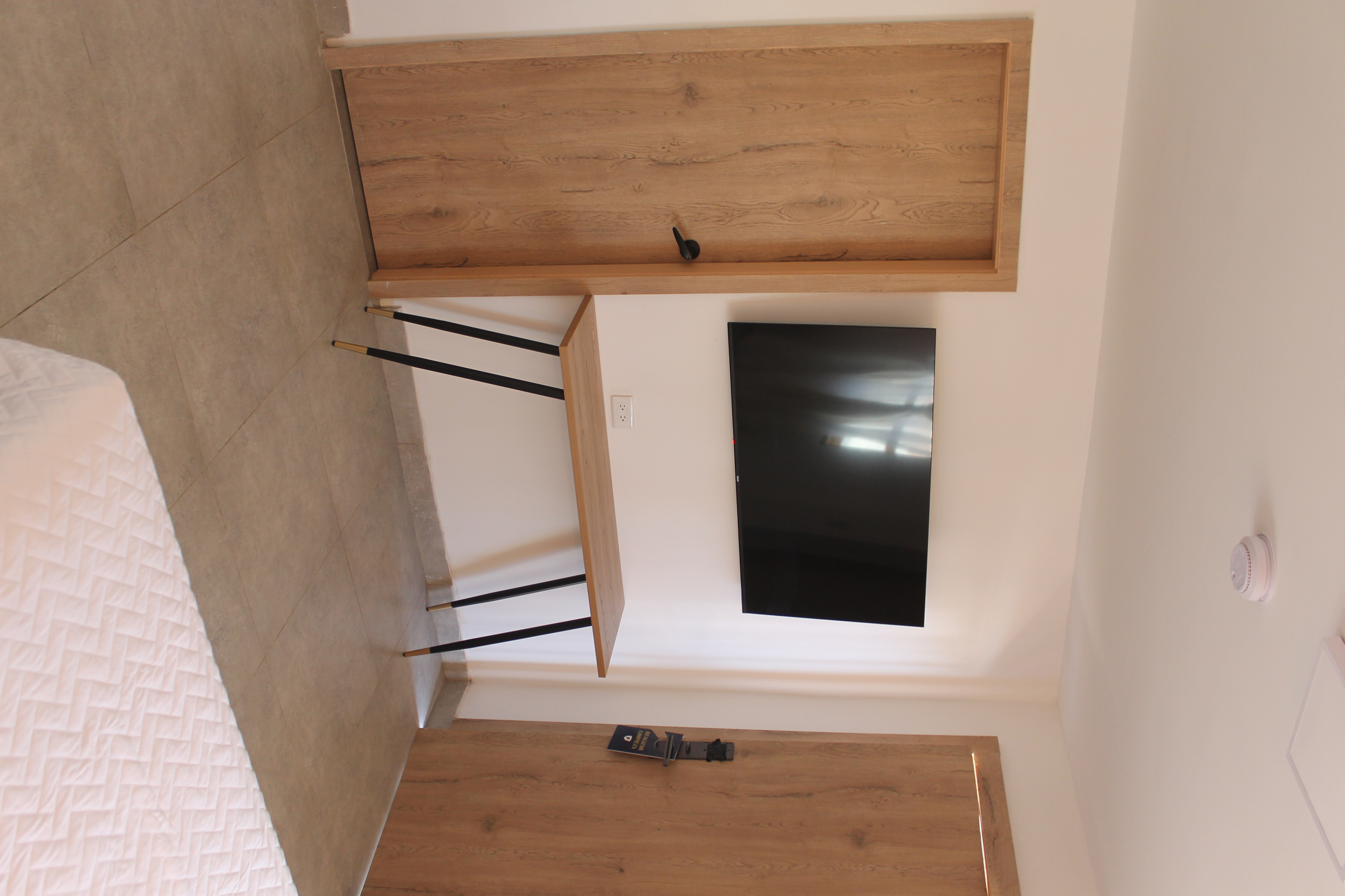 Double King Bed One Bedroom 