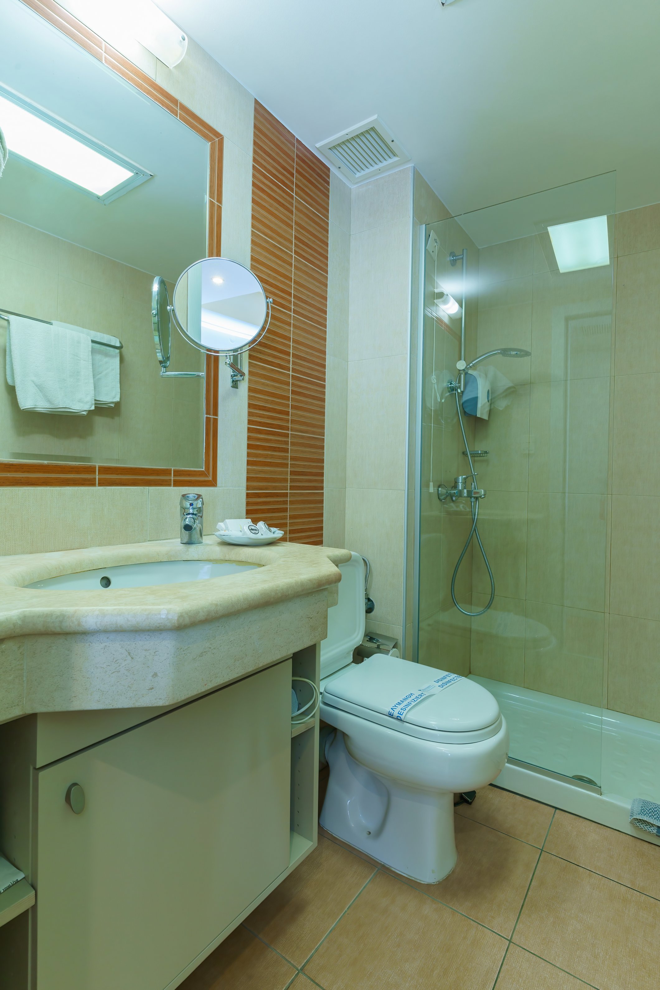 Double or Twin Standard