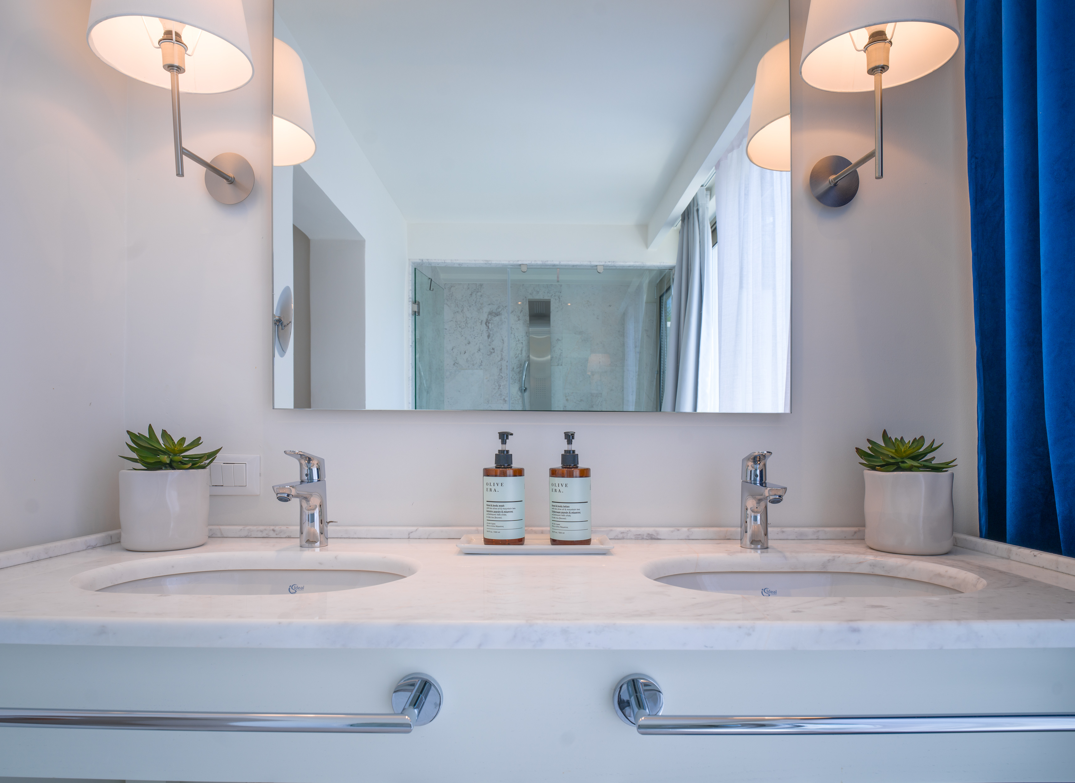 Bungalow Partial Sea View