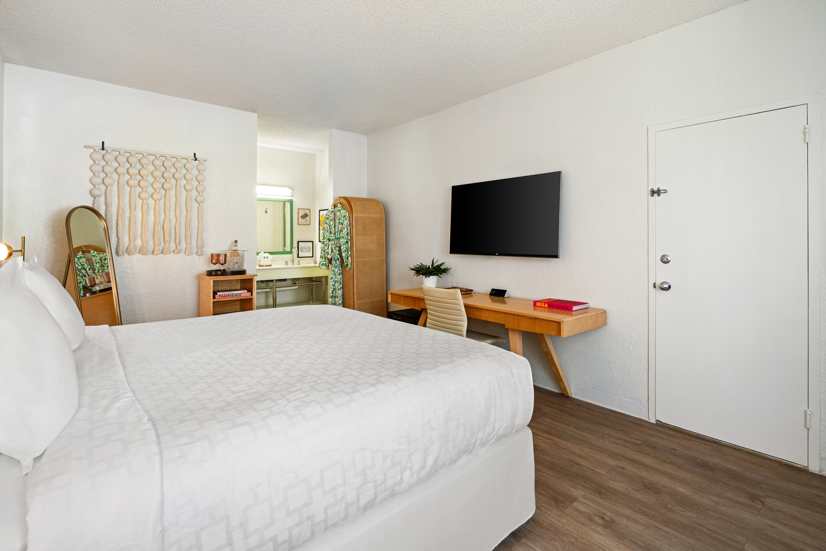 Room Classic King Bed