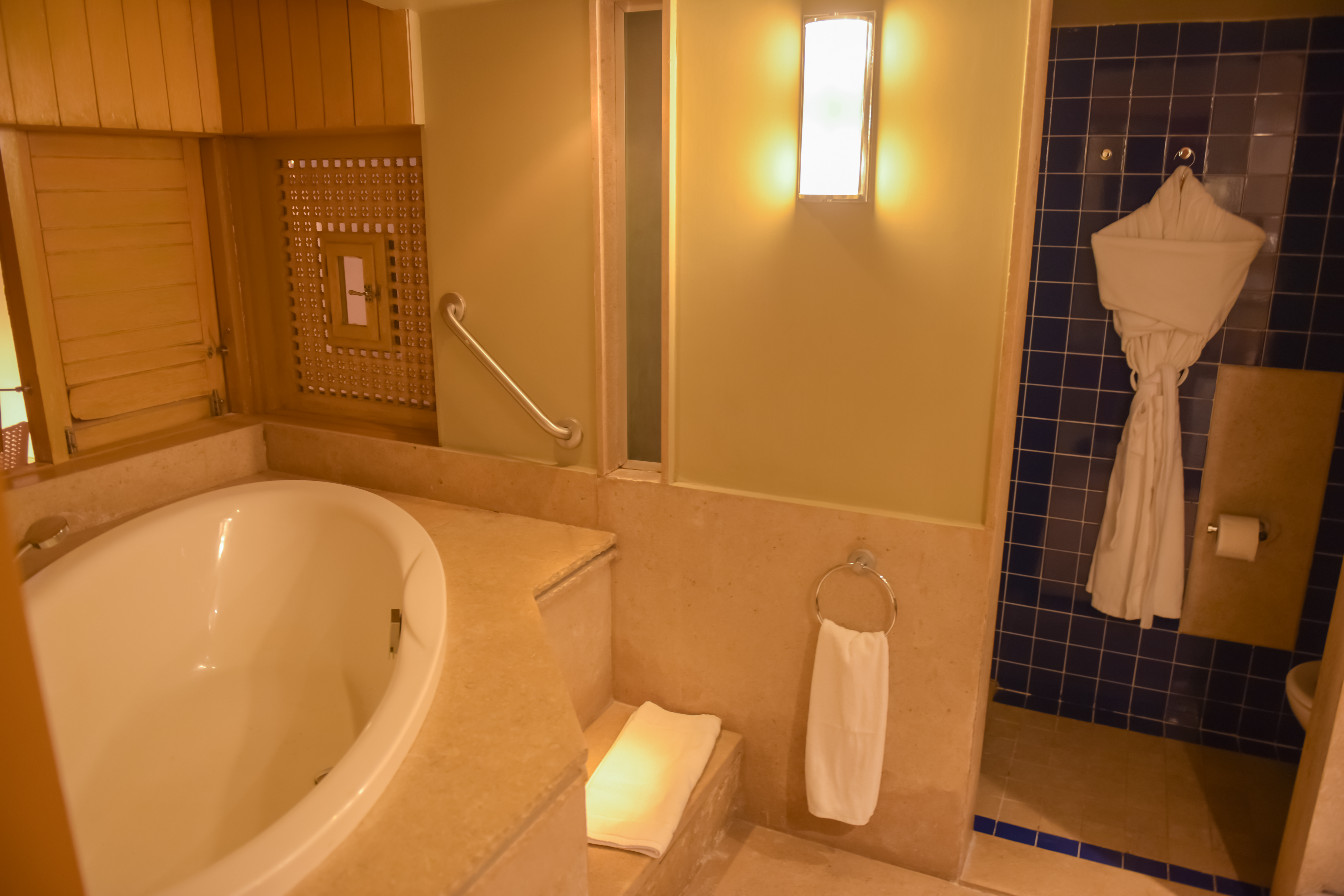 Twin Deluxe Sea Front