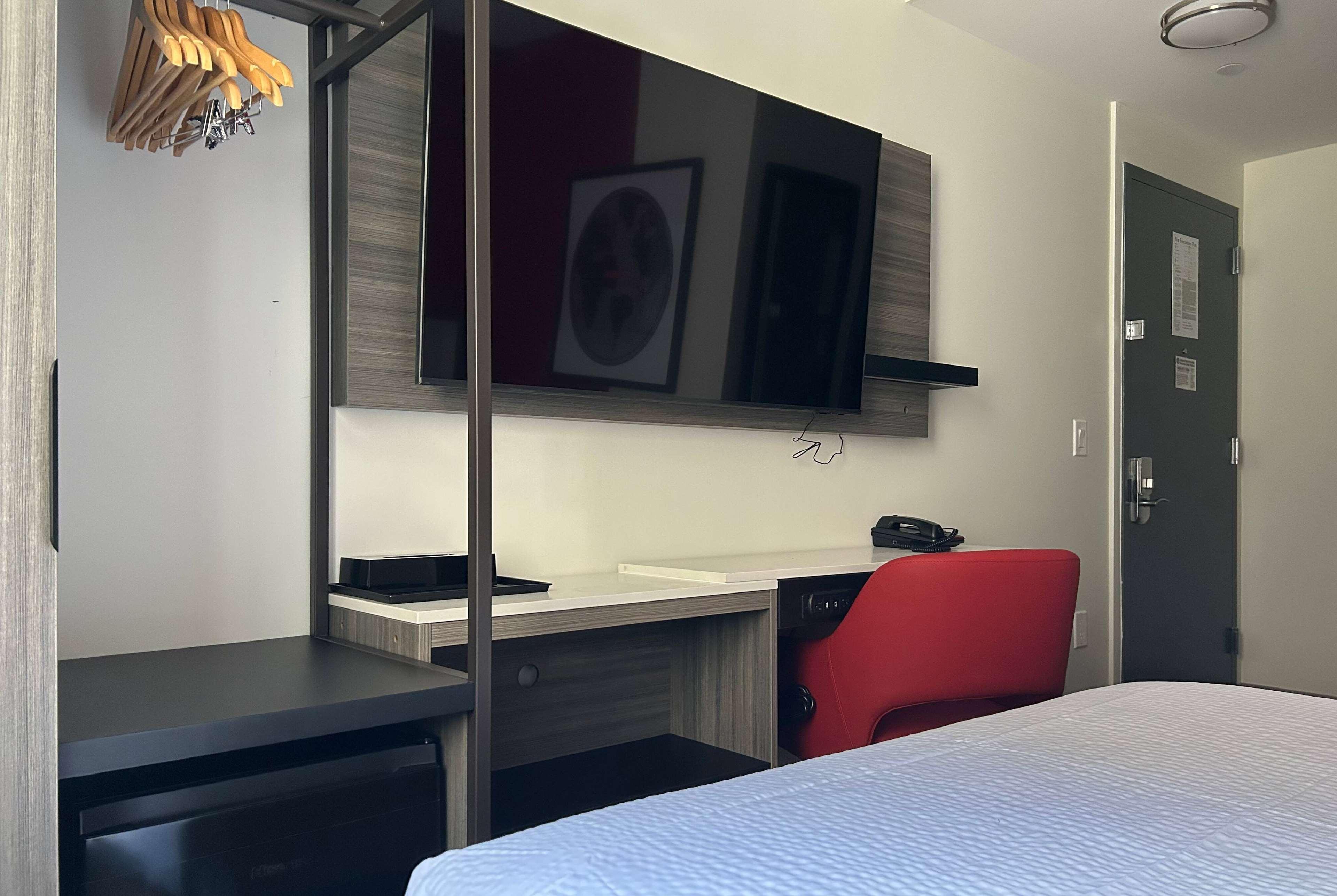 Double Queen Size Bed