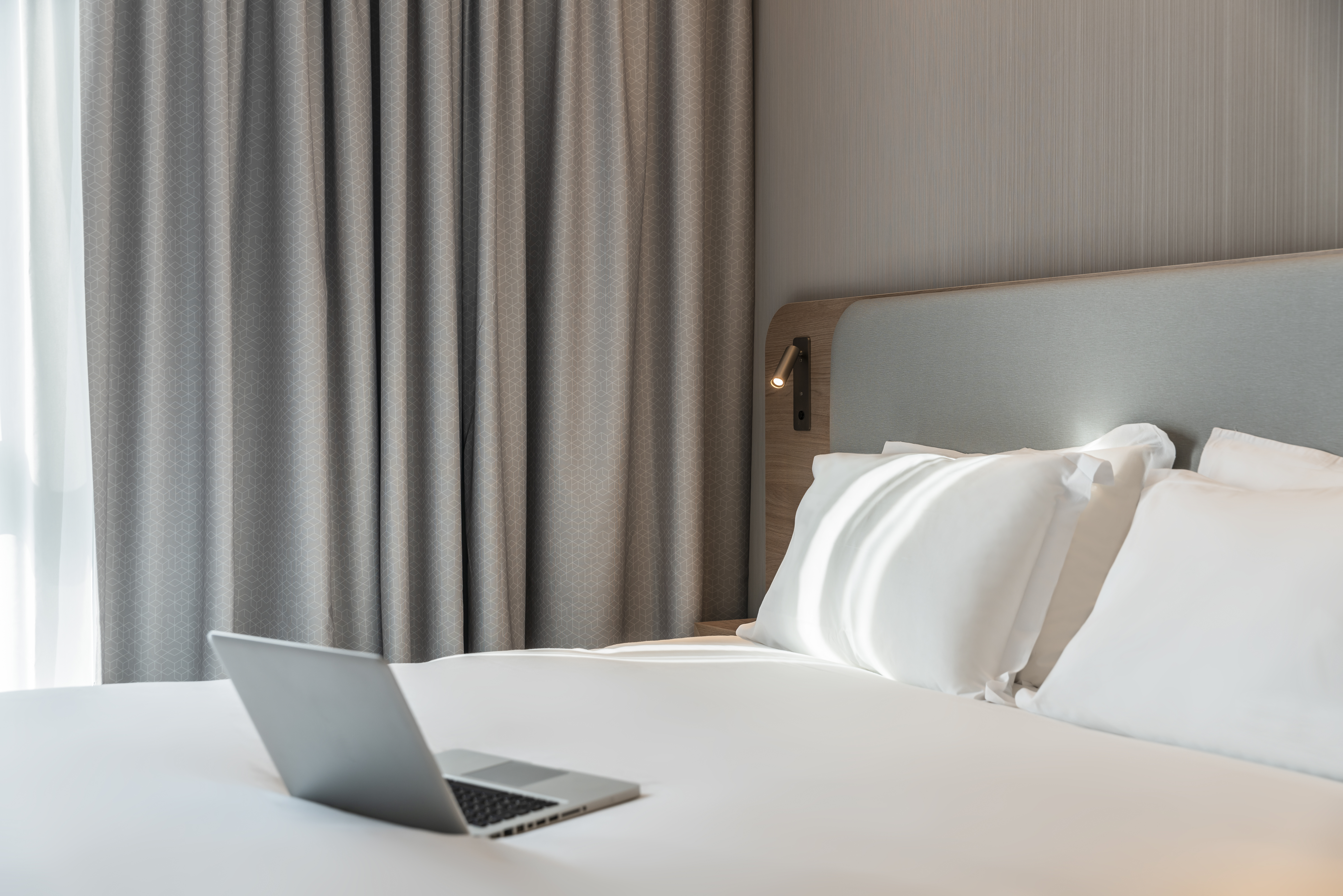 Double Queen Size Bed