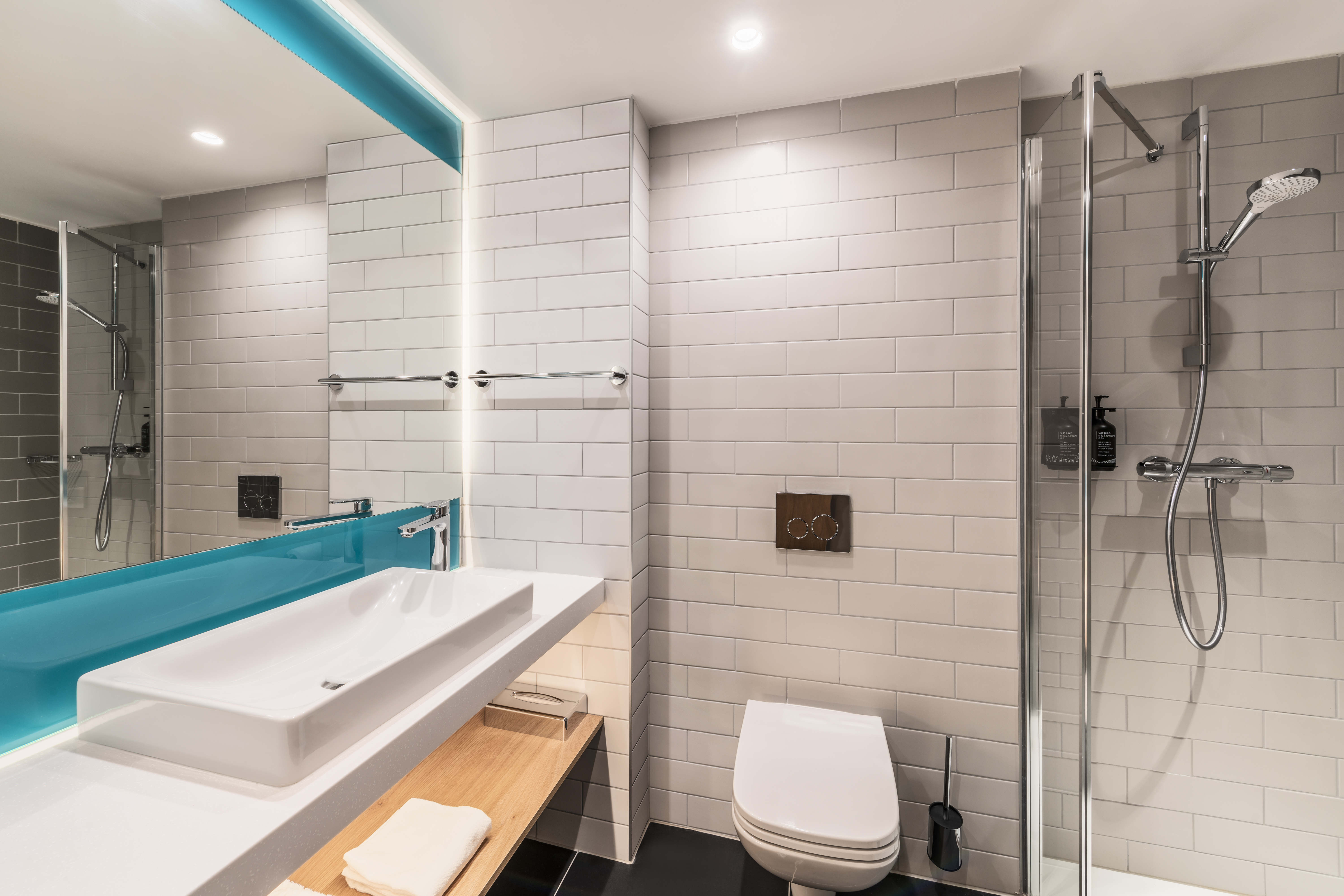 Suite Queen Size Bed