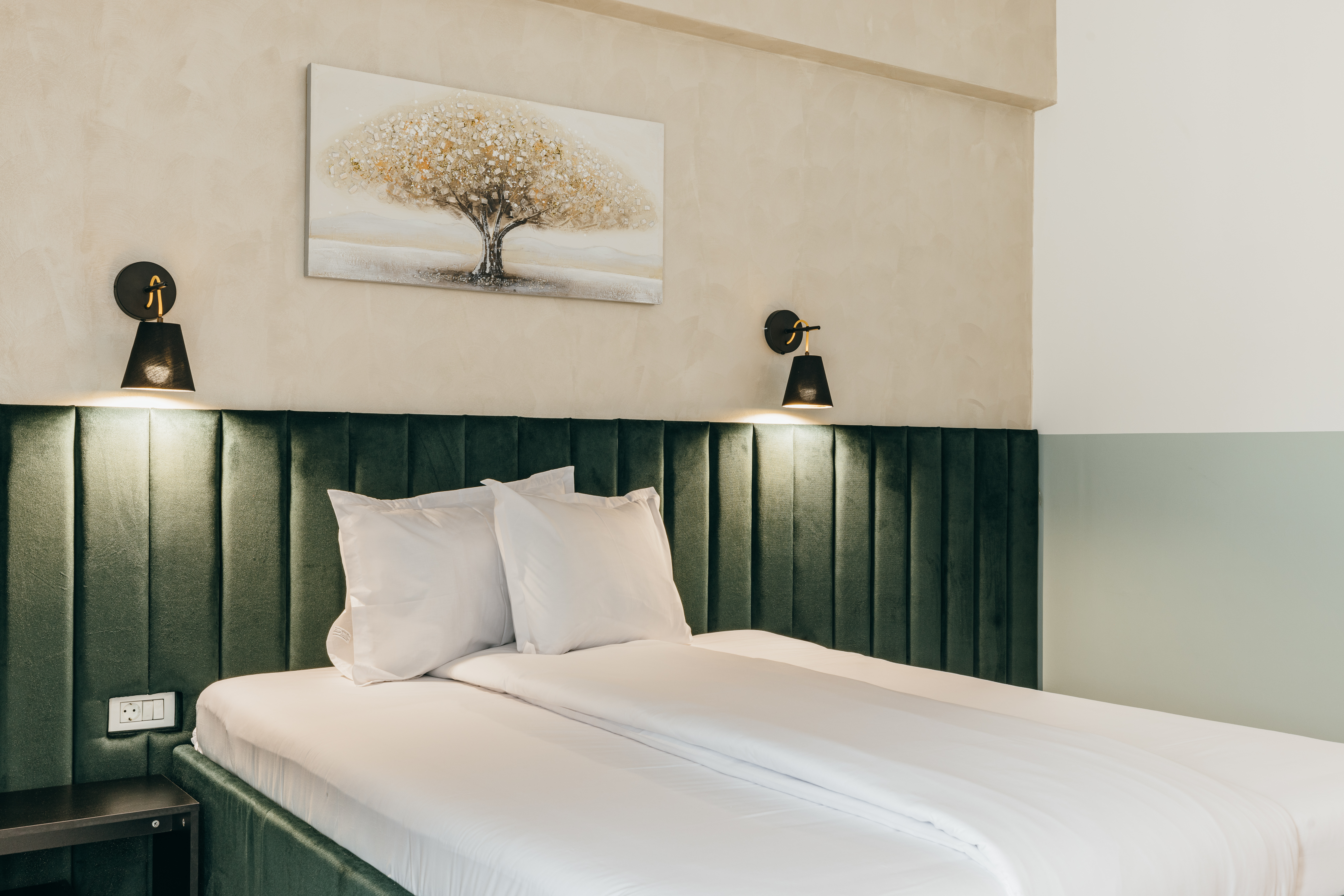 Double Classic Double Bed