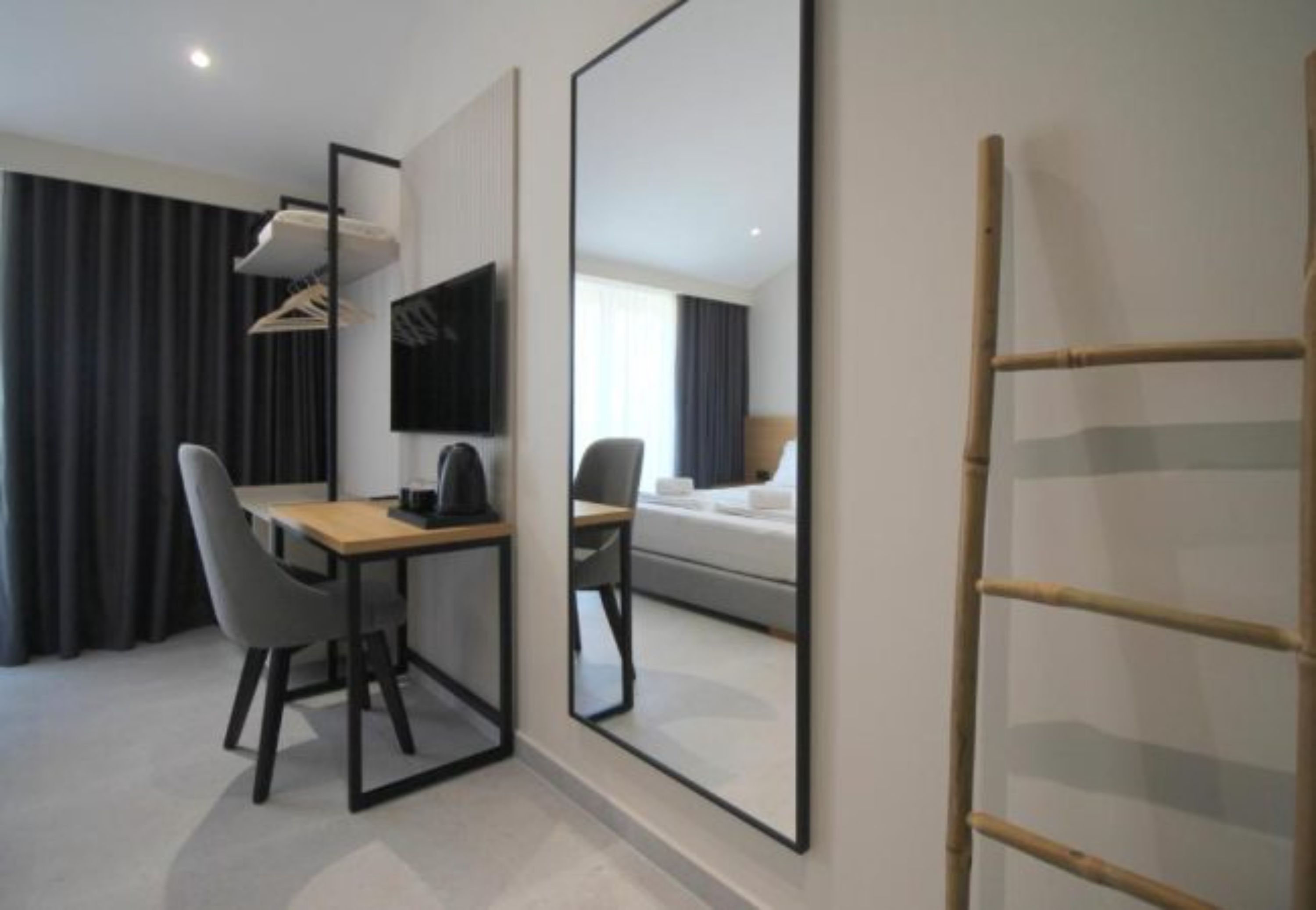 Double Side Sea View One Bedroom