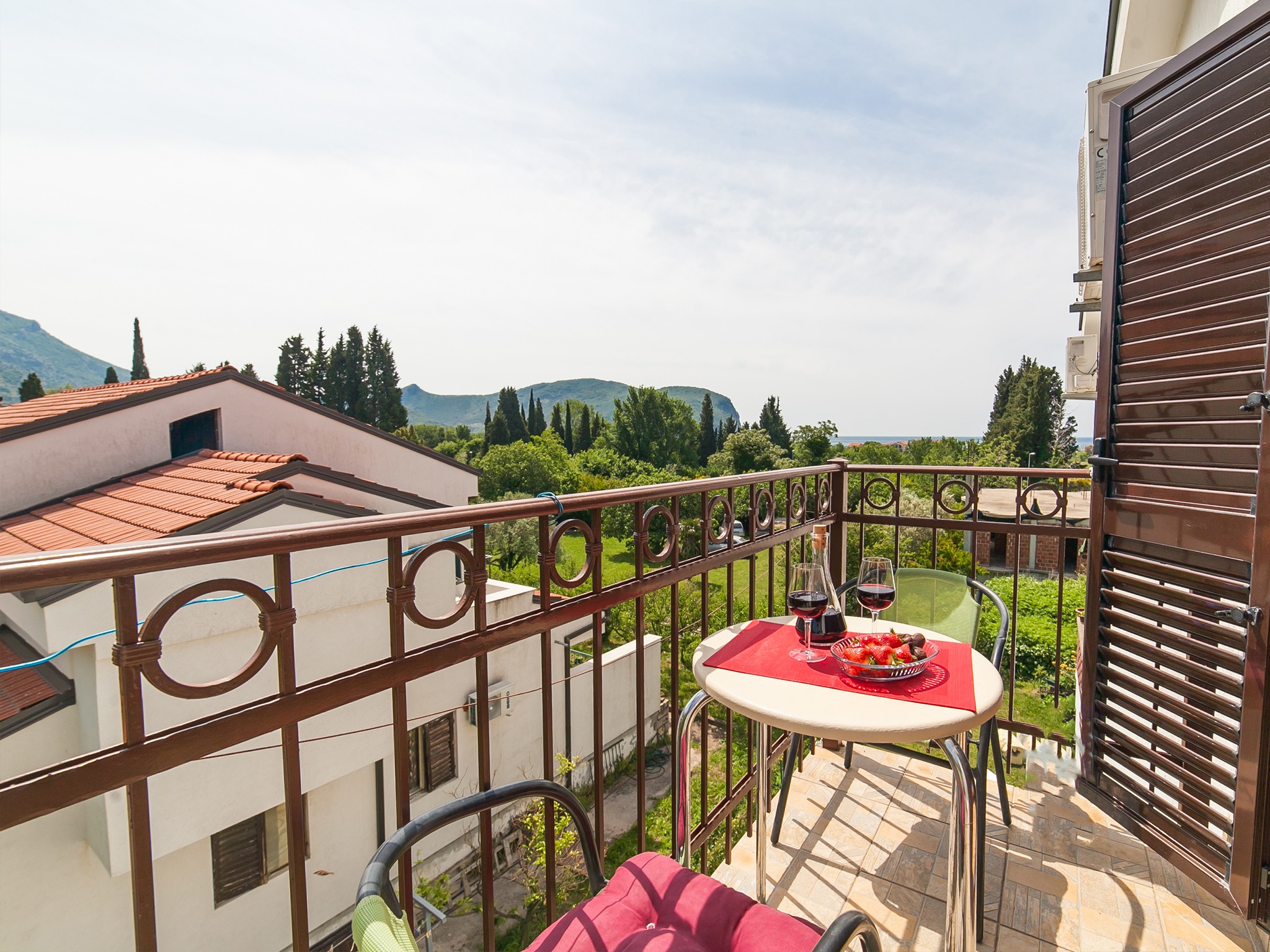 Studio with Balcony