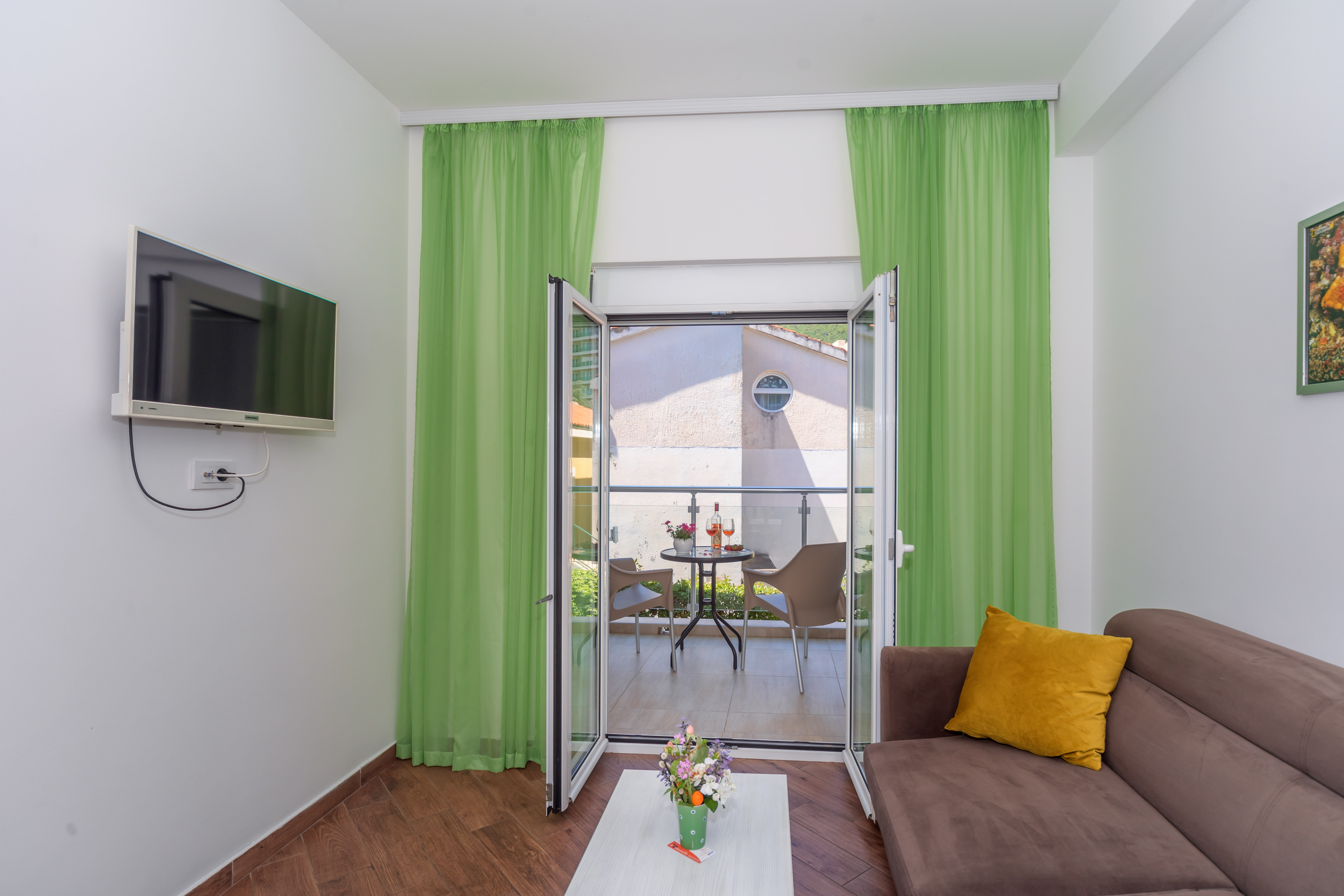 Apartment with Balcony