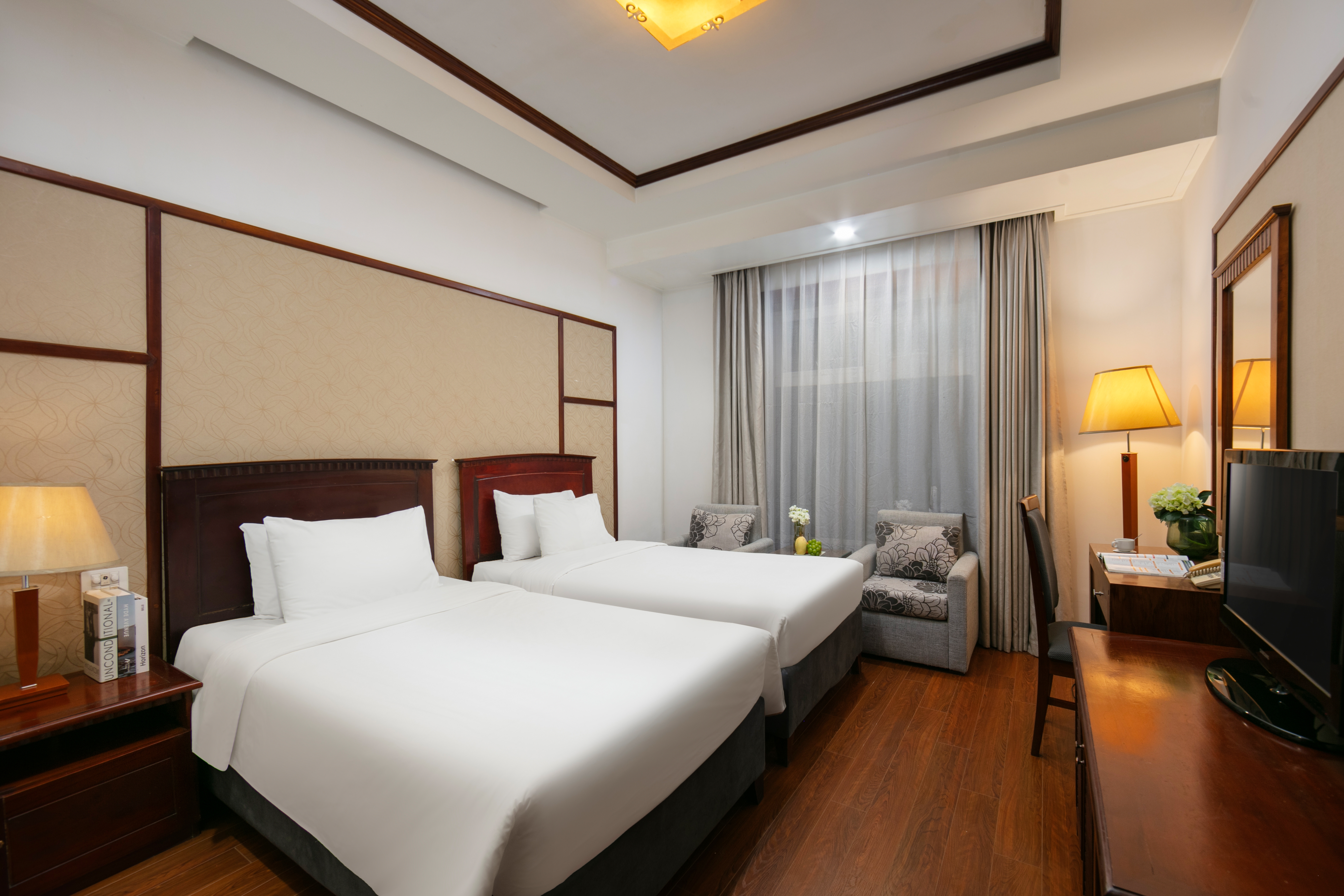 Double or Twin Executive Capacity 2