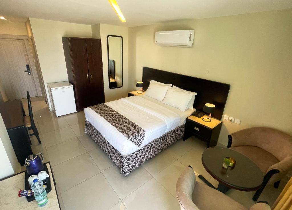 Double or Twin Deluxe