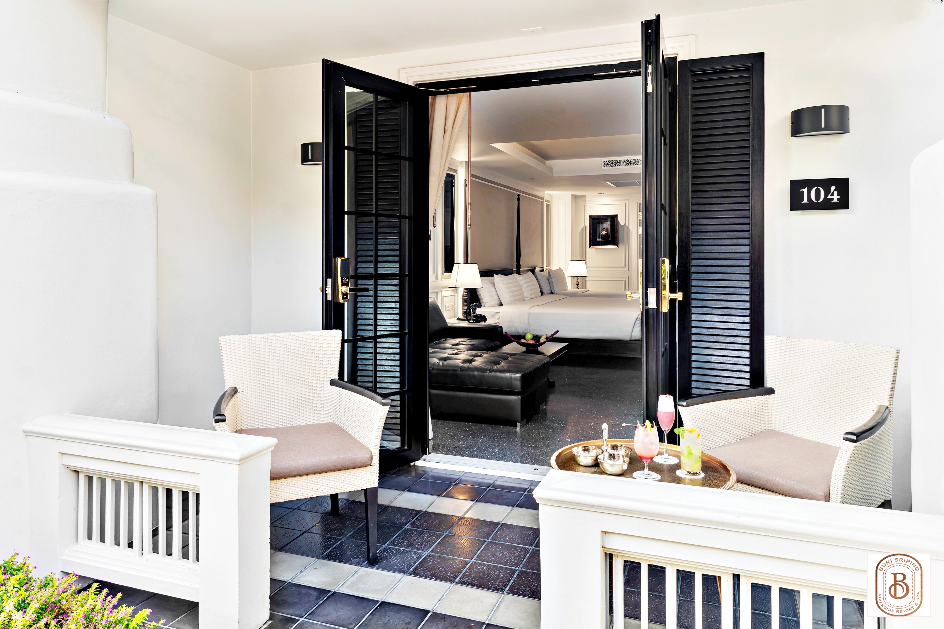 Triple Deluxe King Bed