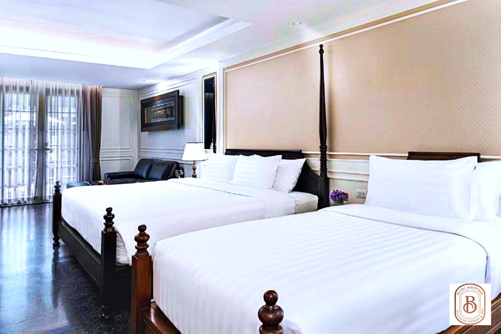 Triple Deluxe King Bed