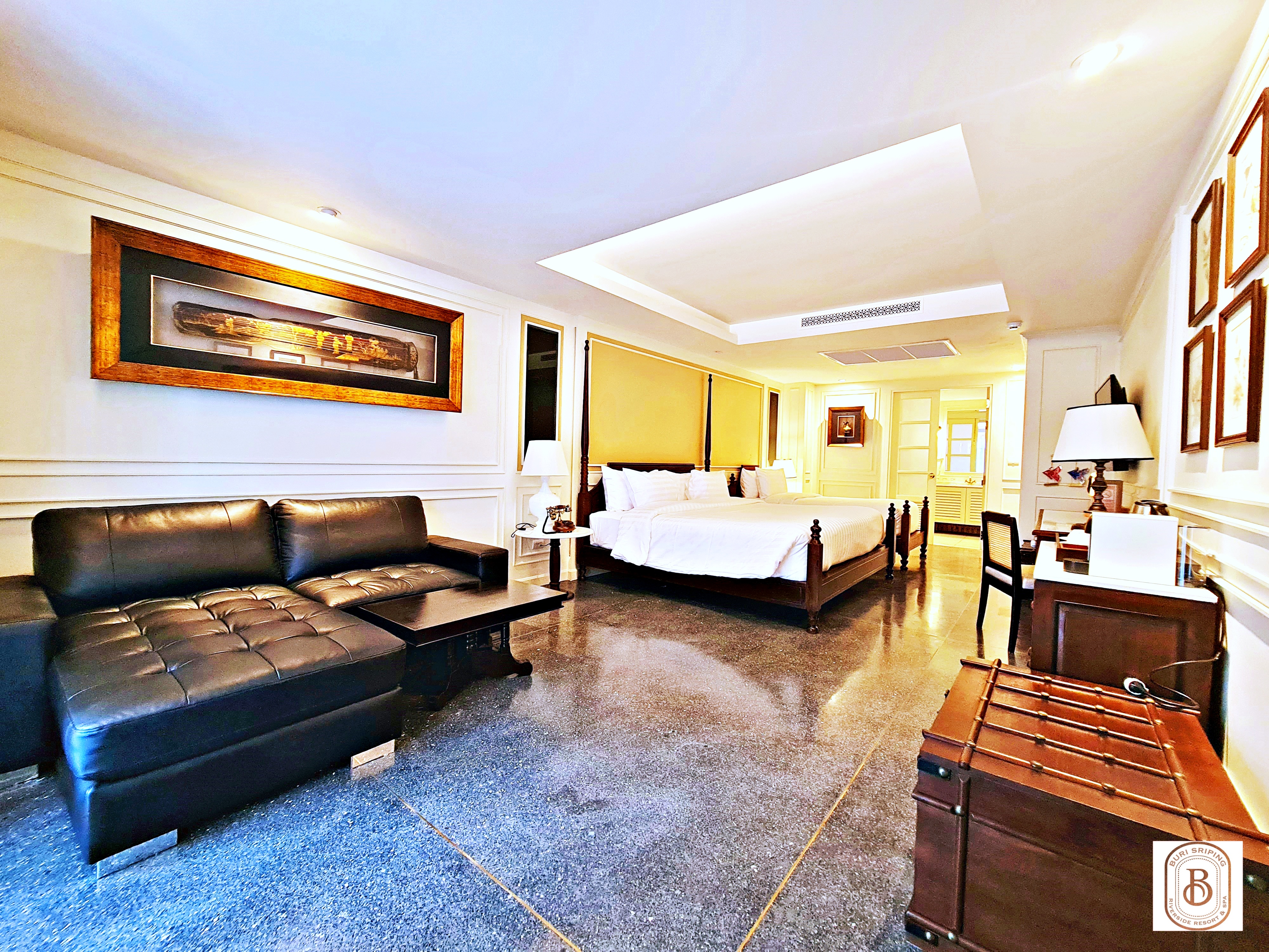 Triple Deluxe King Bed