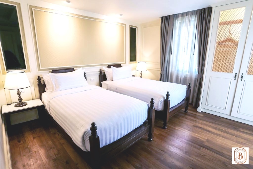 Family Room Deluxe River View