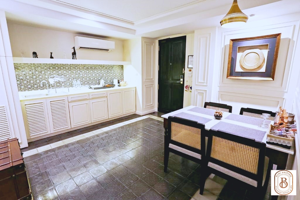 Family Room Deluxe River View