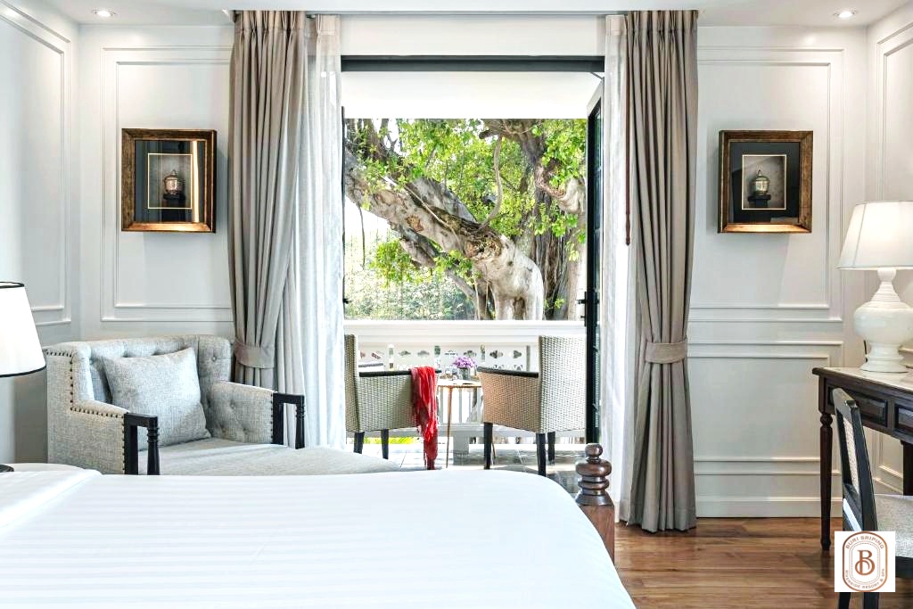 Family Room Deluxe River View