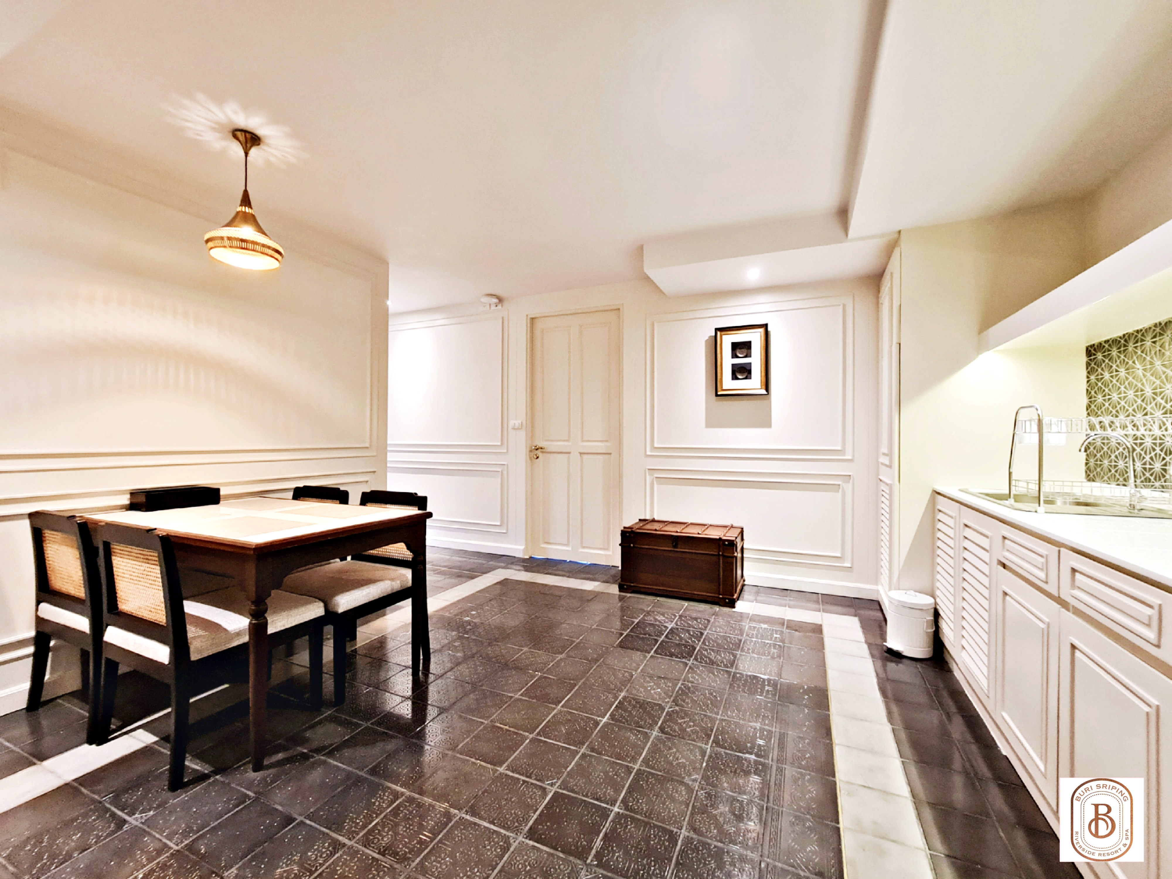 Family Room Deluxe River View