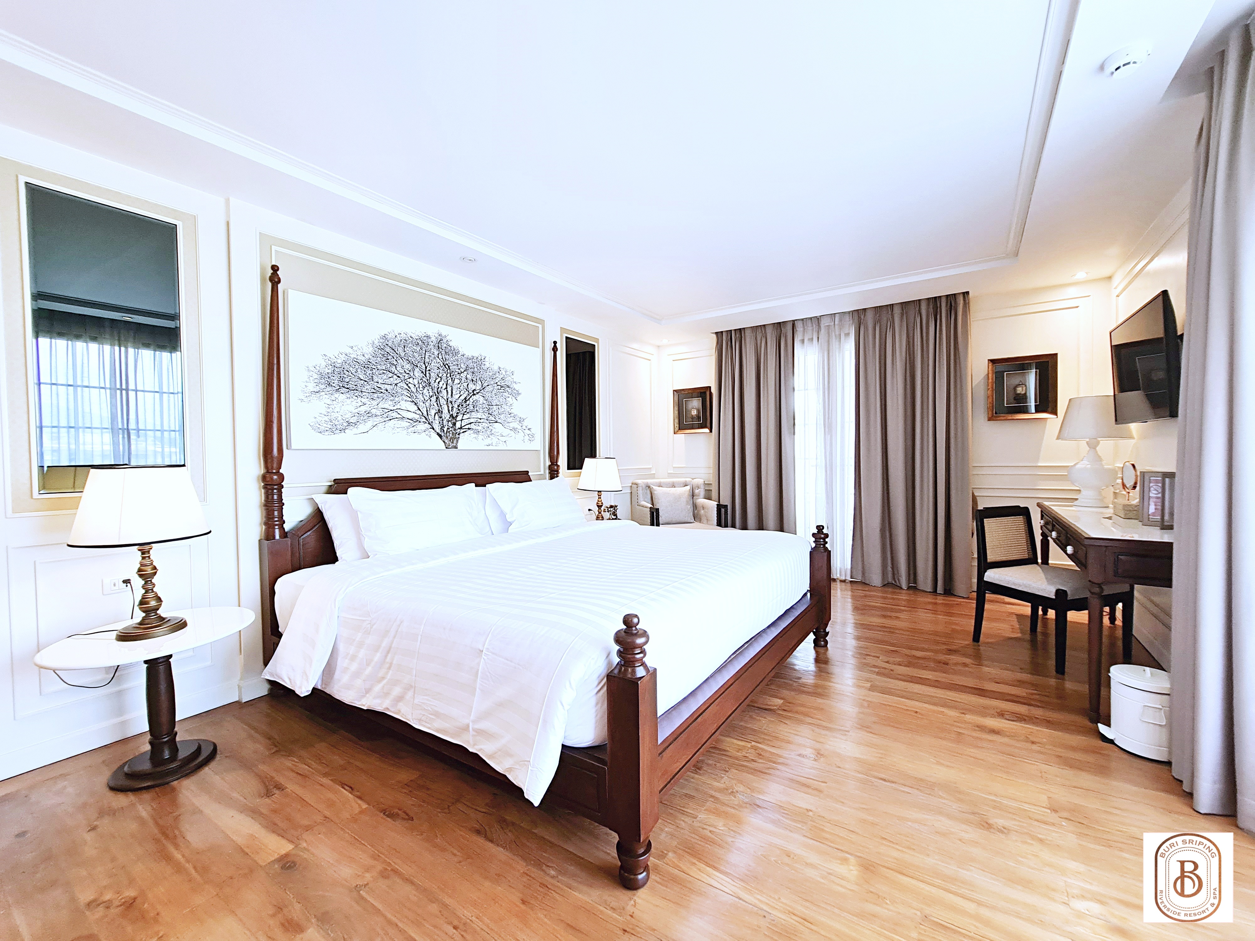 Family Room Deluxe River View