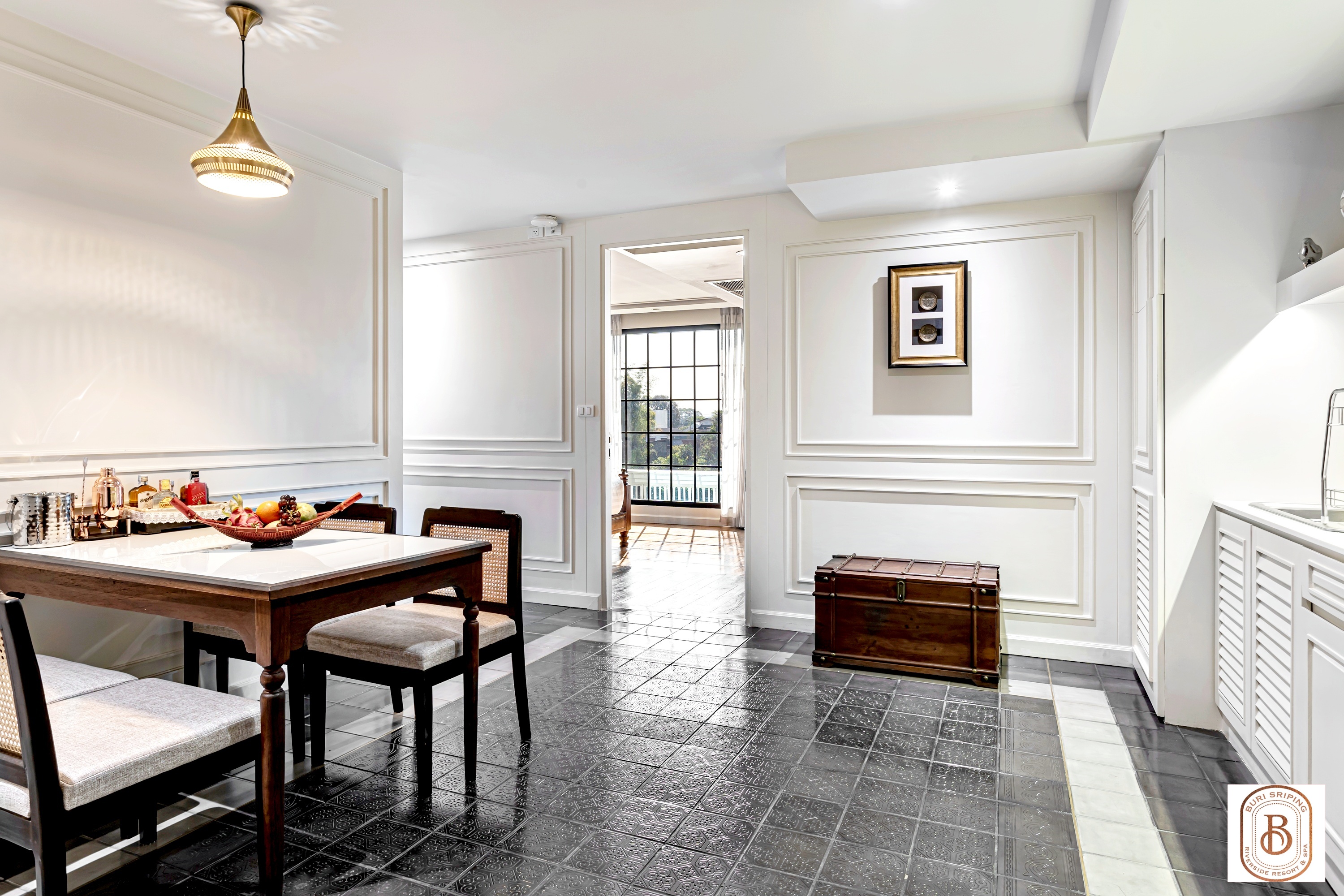 Family Room Deluxe River View