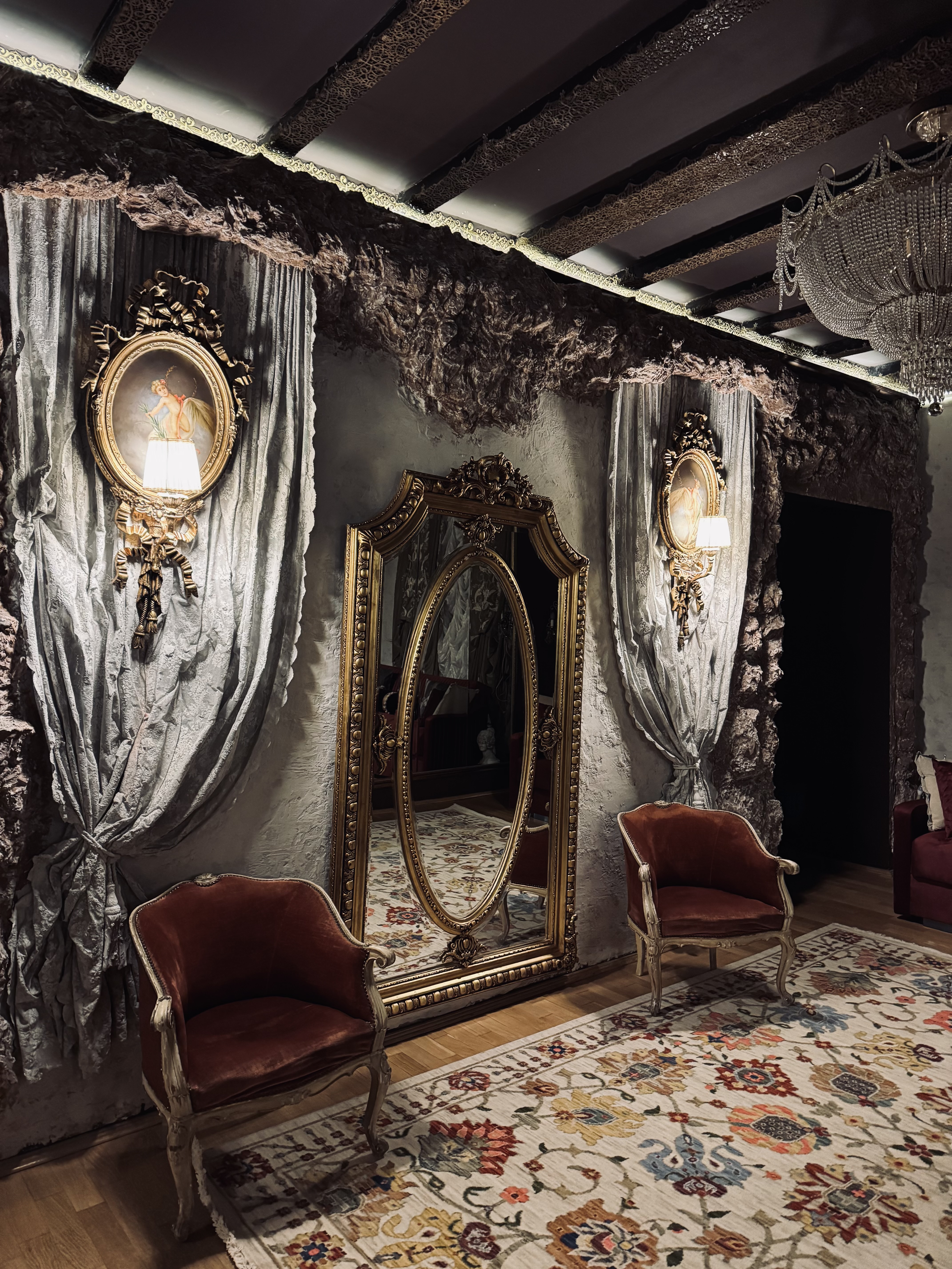 Suite Deluxe Two Queen Beds