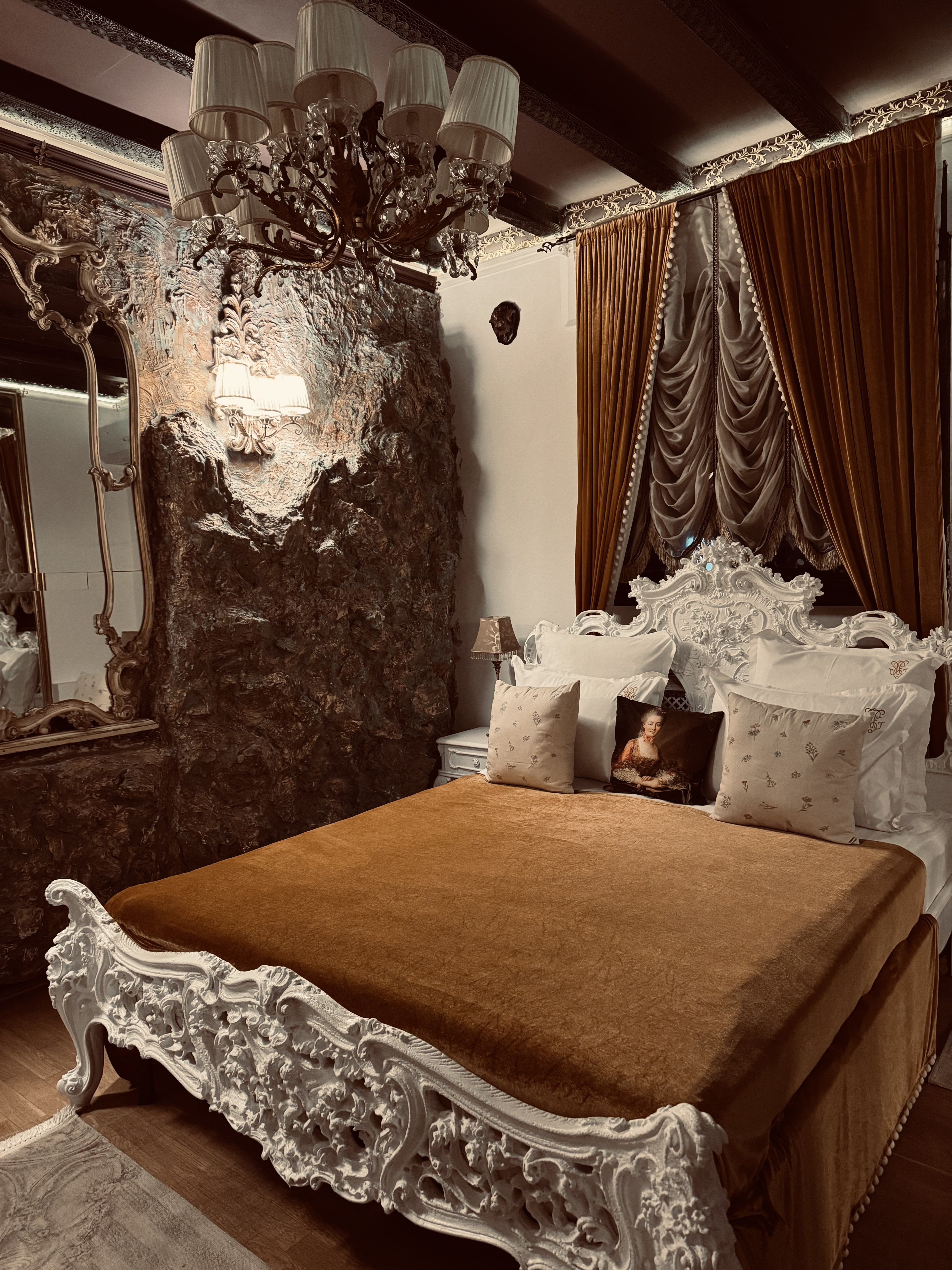 Suite Deluxe Two Queen Beds