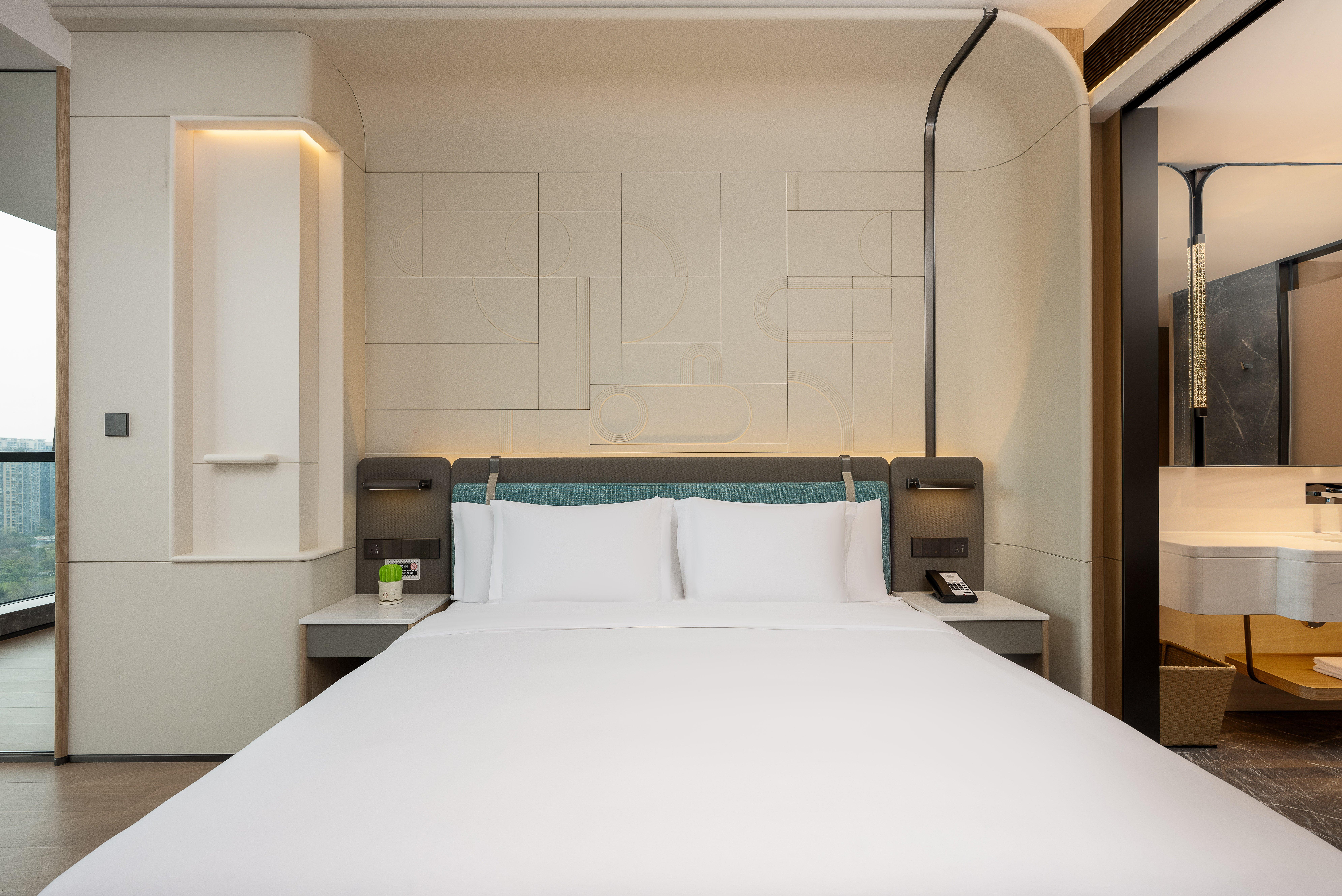 Double City View King Bed