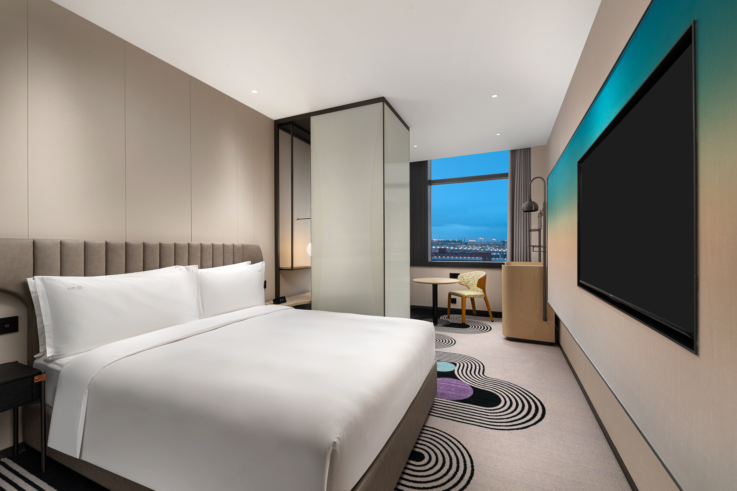 Double Queen Size Bed