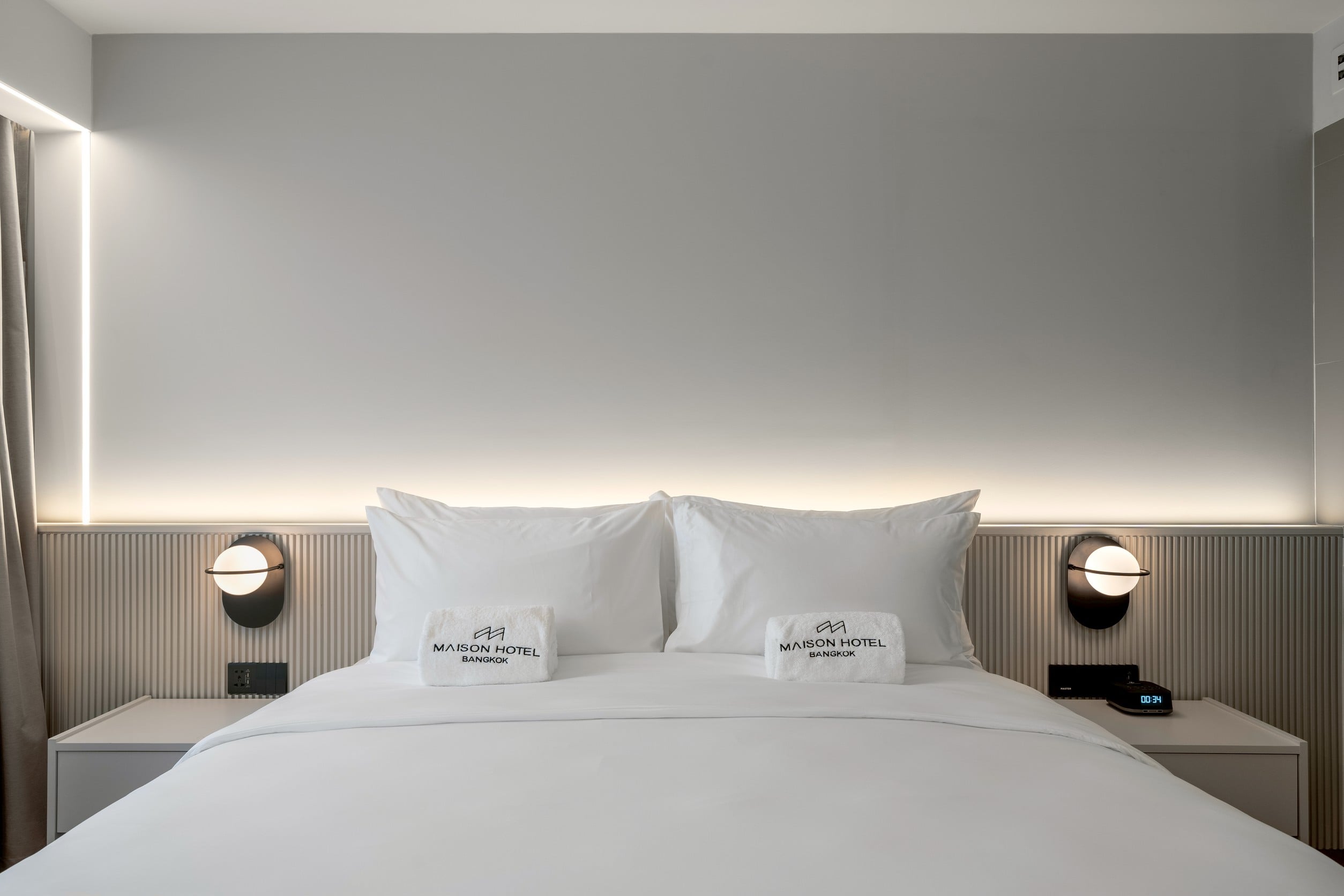 Double Deluxe One Bed