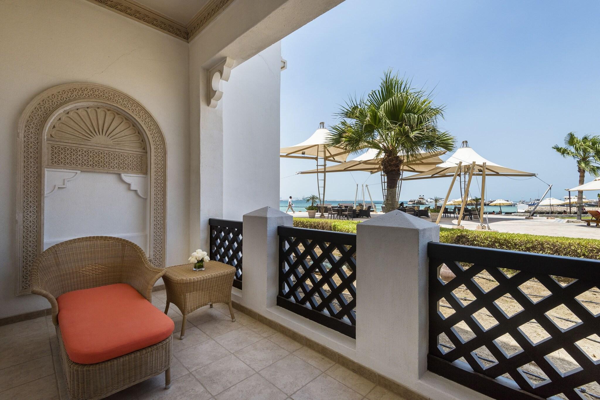 Twin Deluxe Pool View