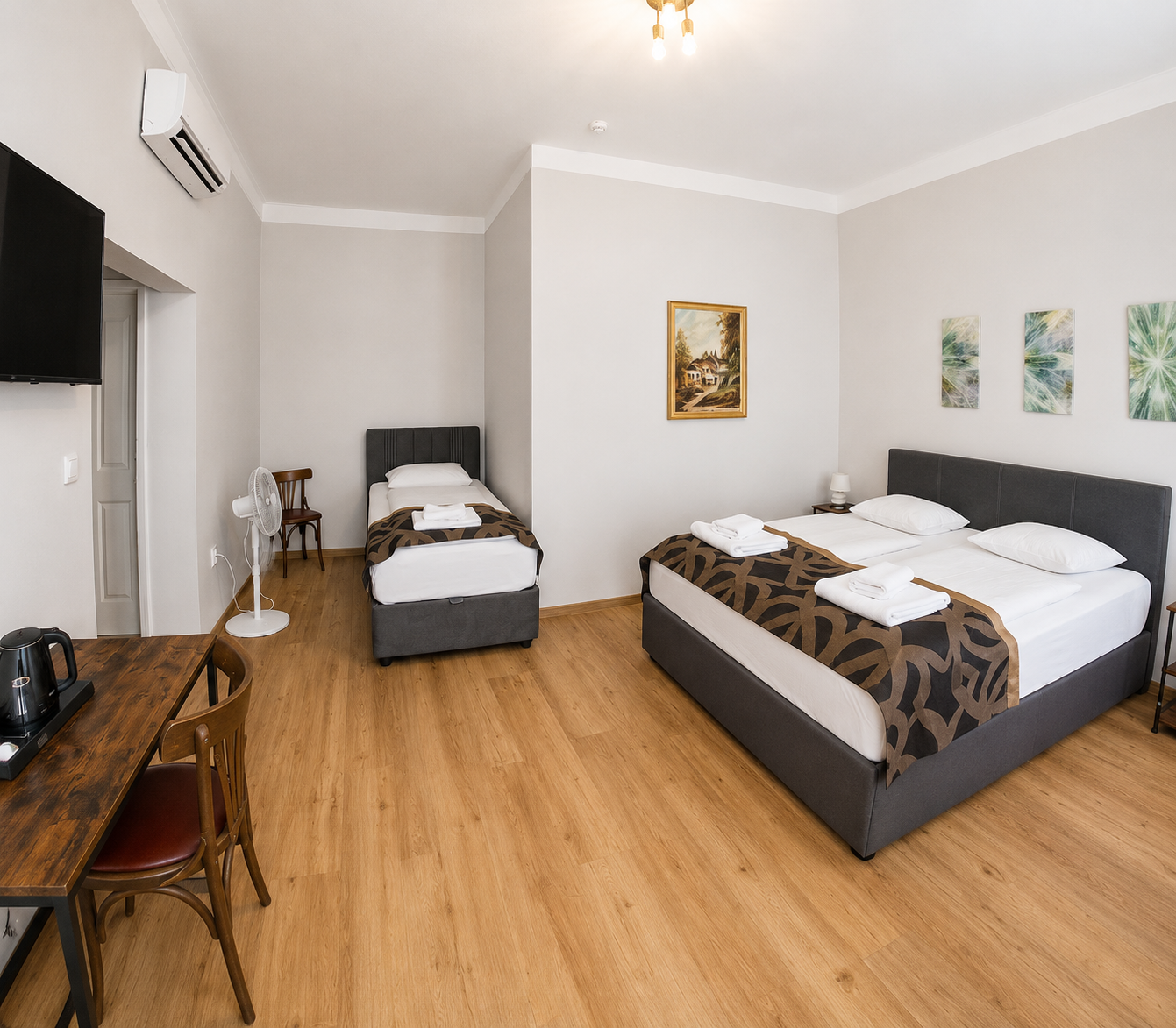 Room Two Beds