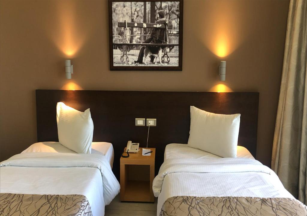 Double or Twin Deluxe