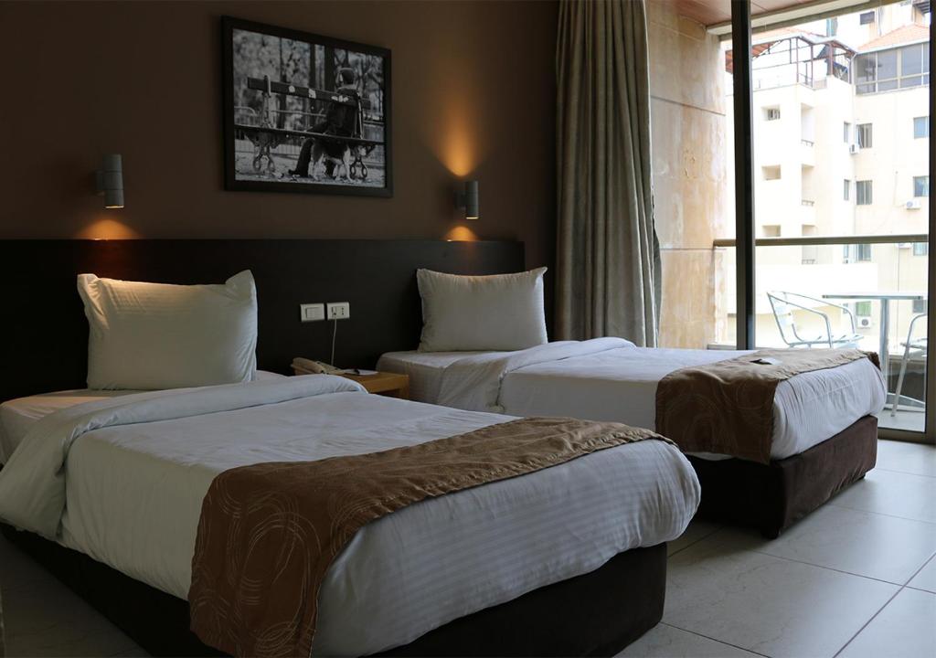 Double or Twin Deluxe