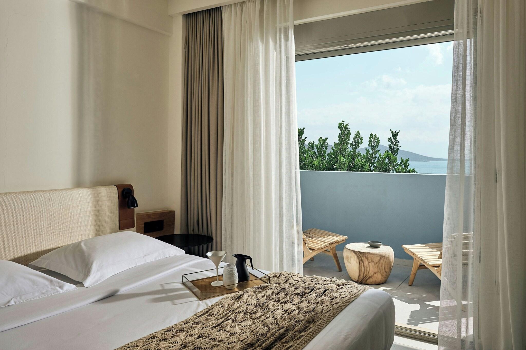 Apartment Three Bedrooms with Private Pool