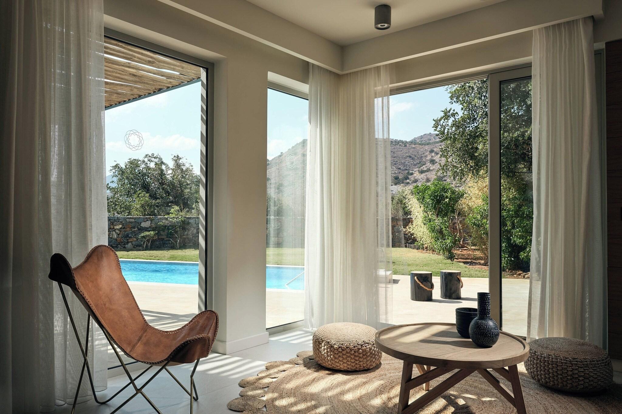 Apartment Three Bedrooms with Private Pool