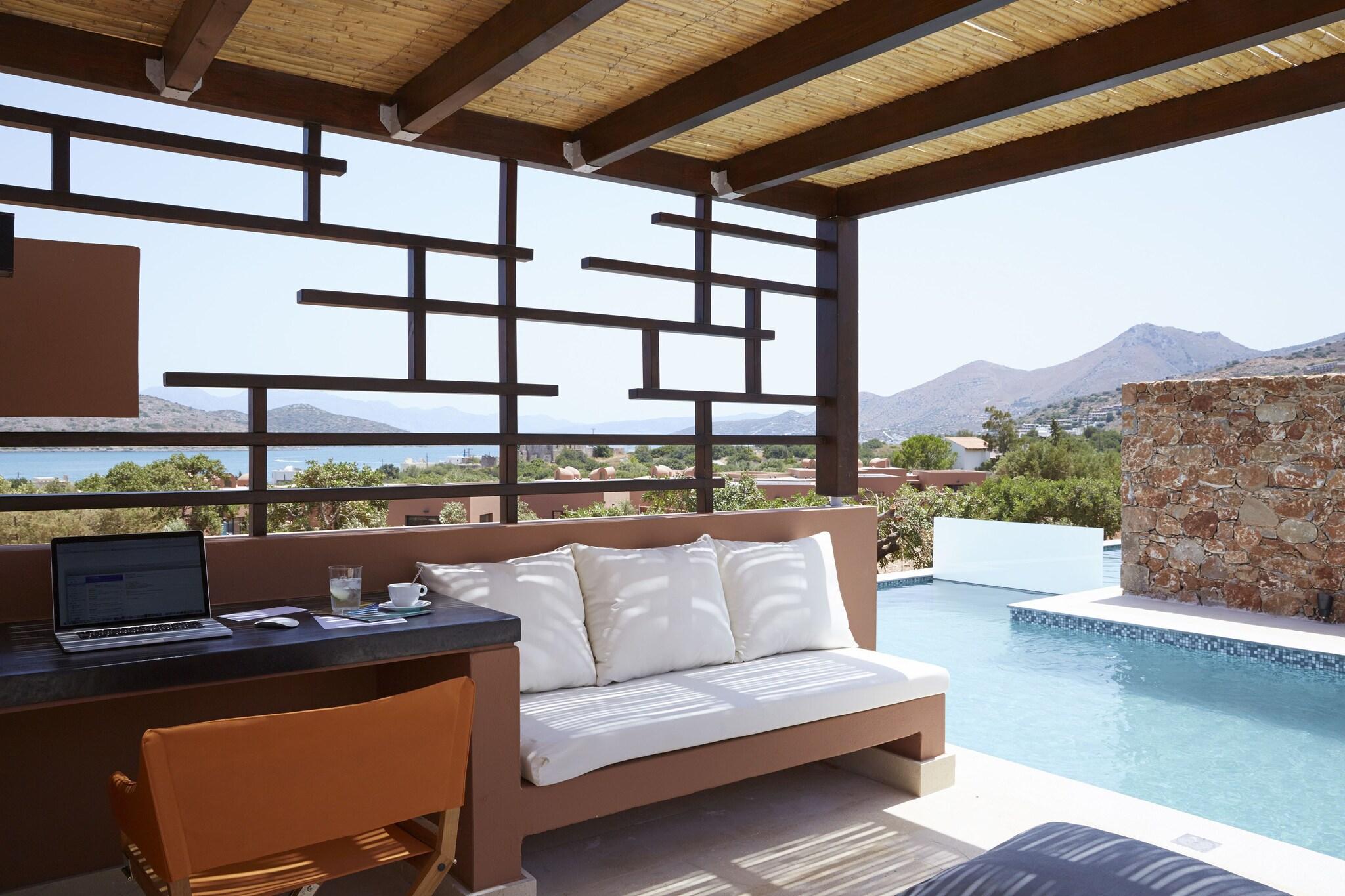 Apartment Two Bedrooms with Private Pool