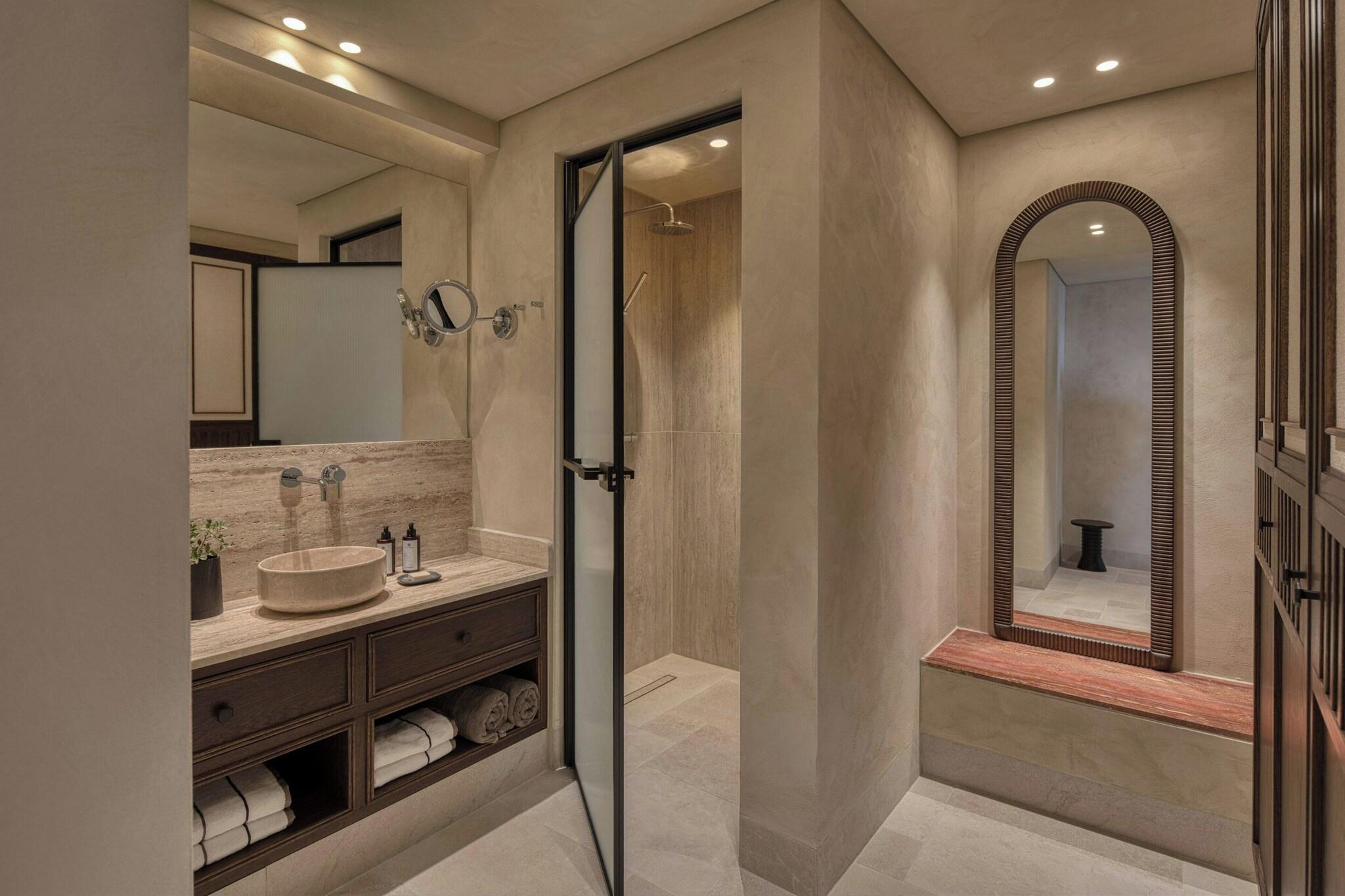 Double Sea View King Bed