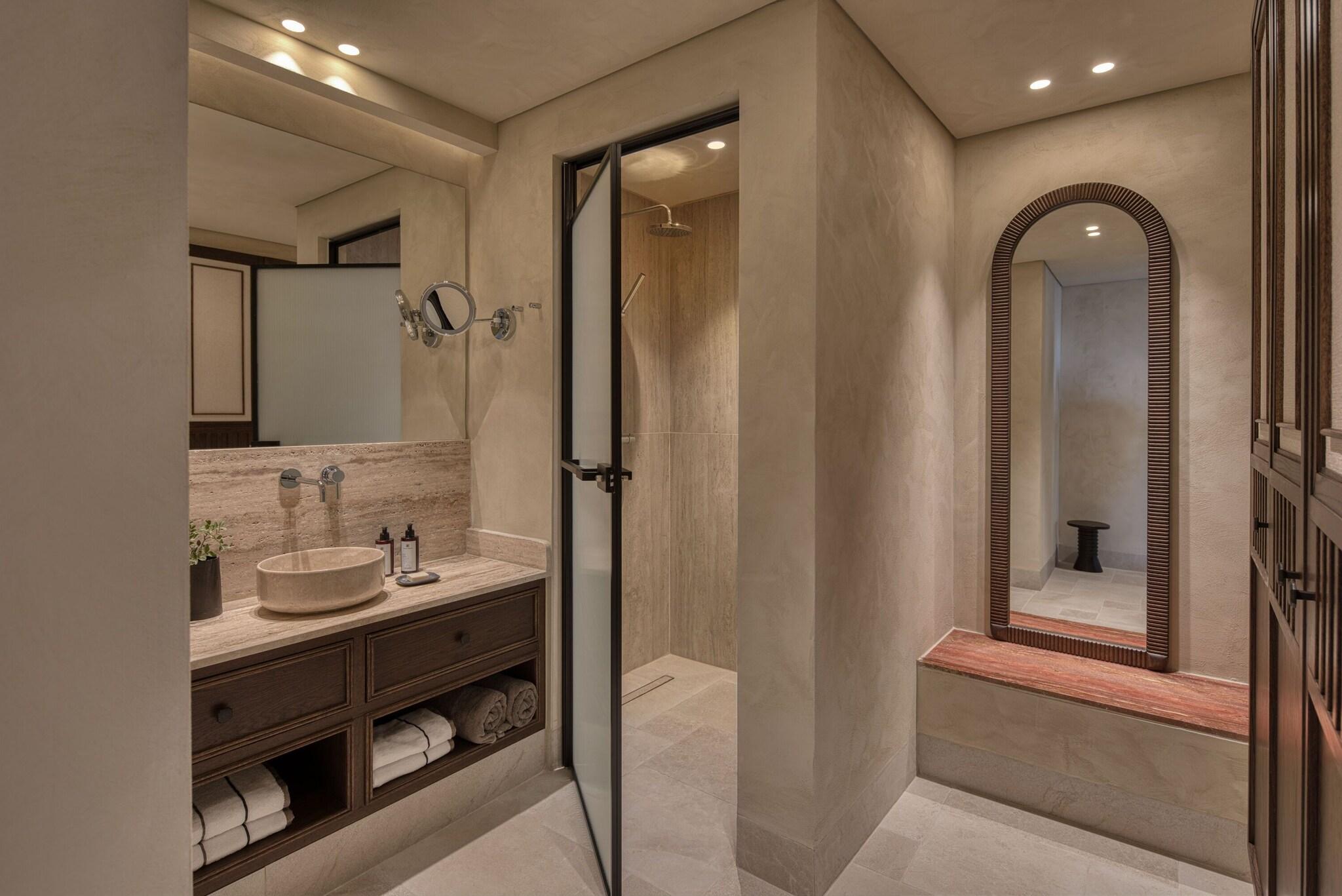 Double Sea View King Bed