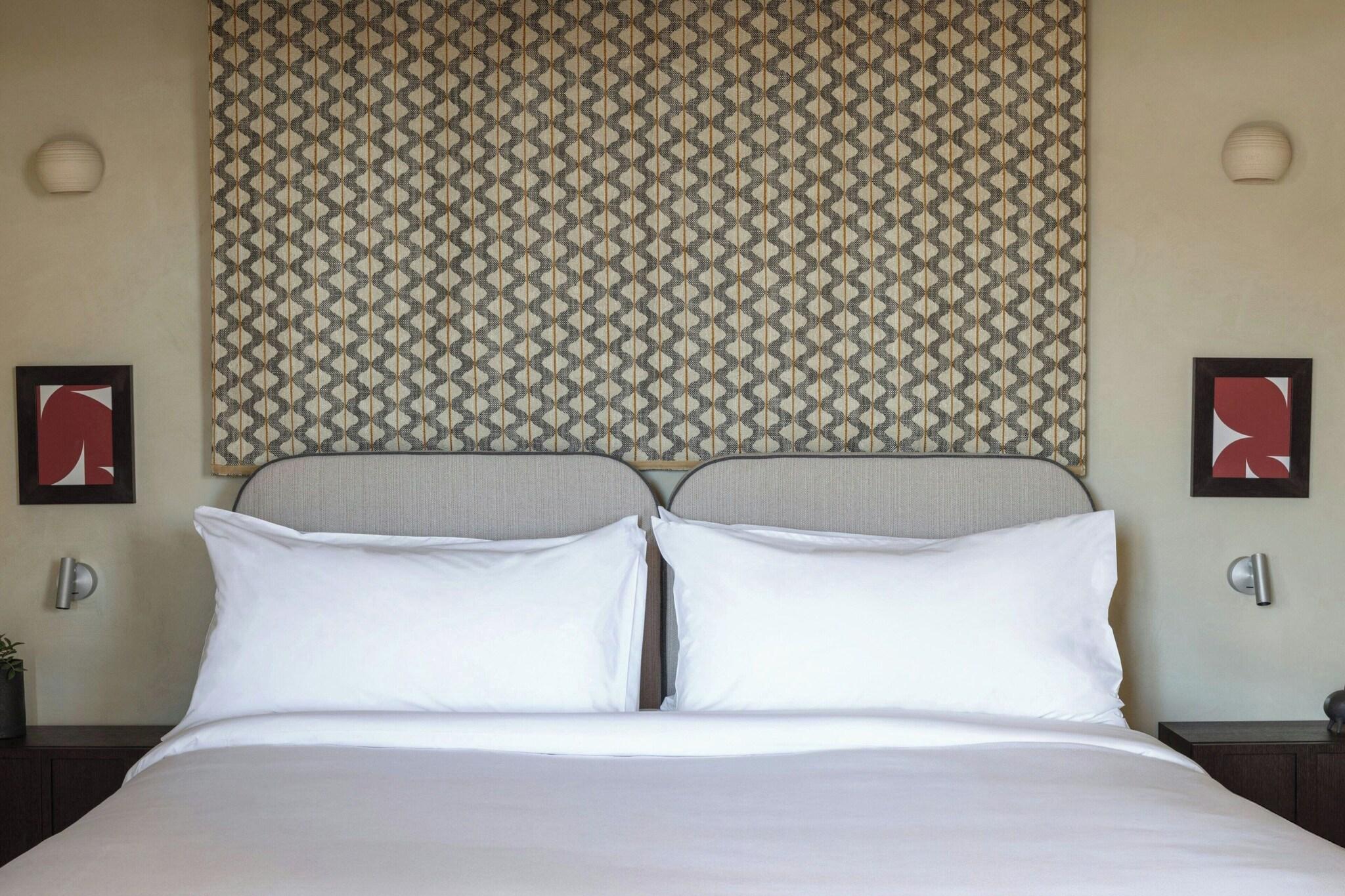 Double Sea View King Bed