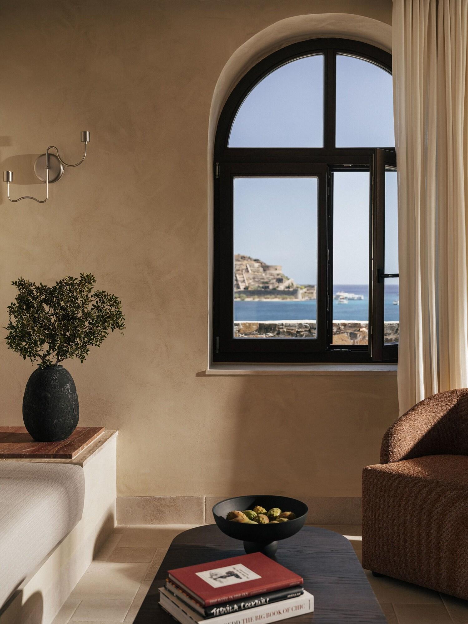 Suite Sea View King Bed