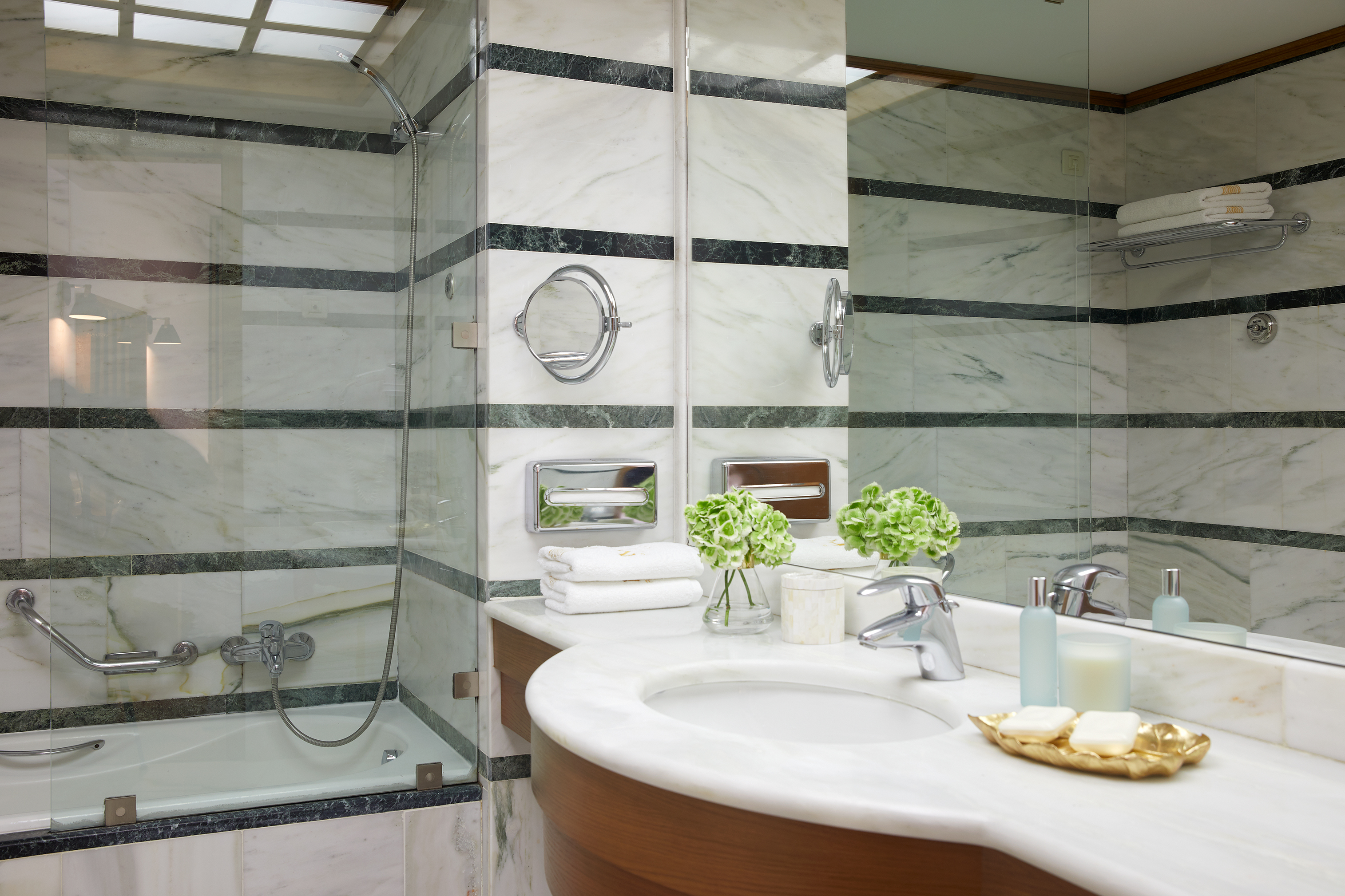 Suite with Private Pool