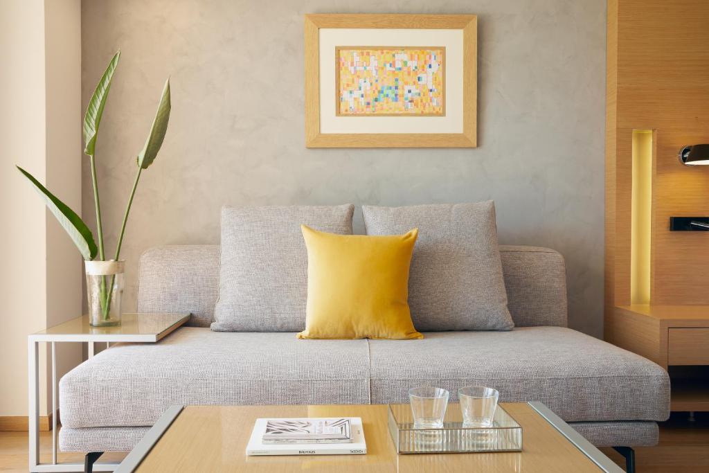 Double with Private Pool