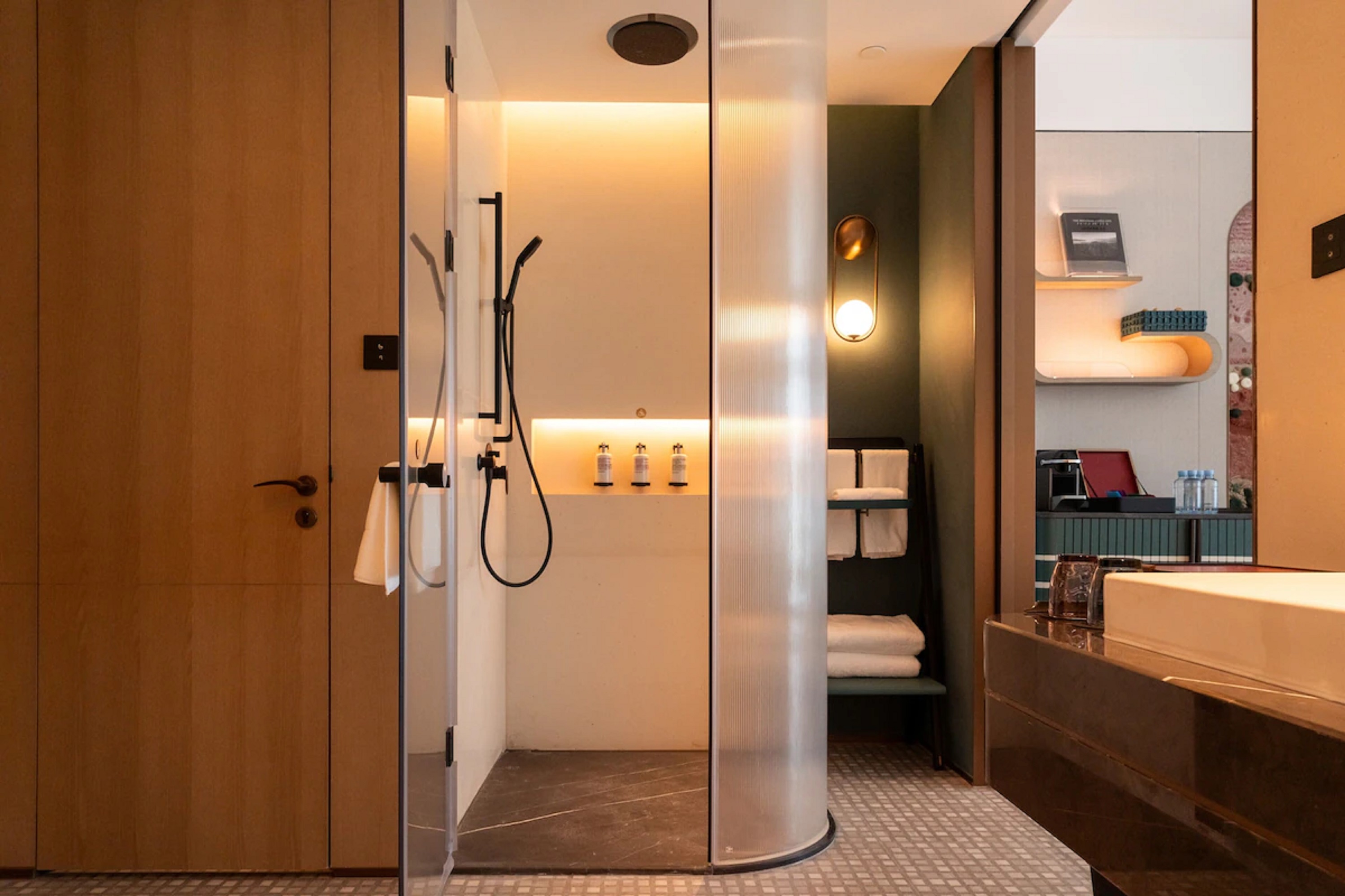 Double Deluxe Premium