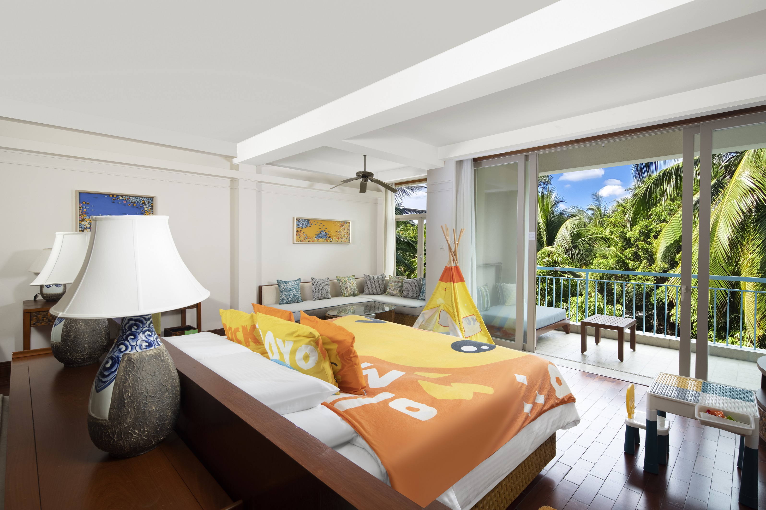 Double King Size Bed