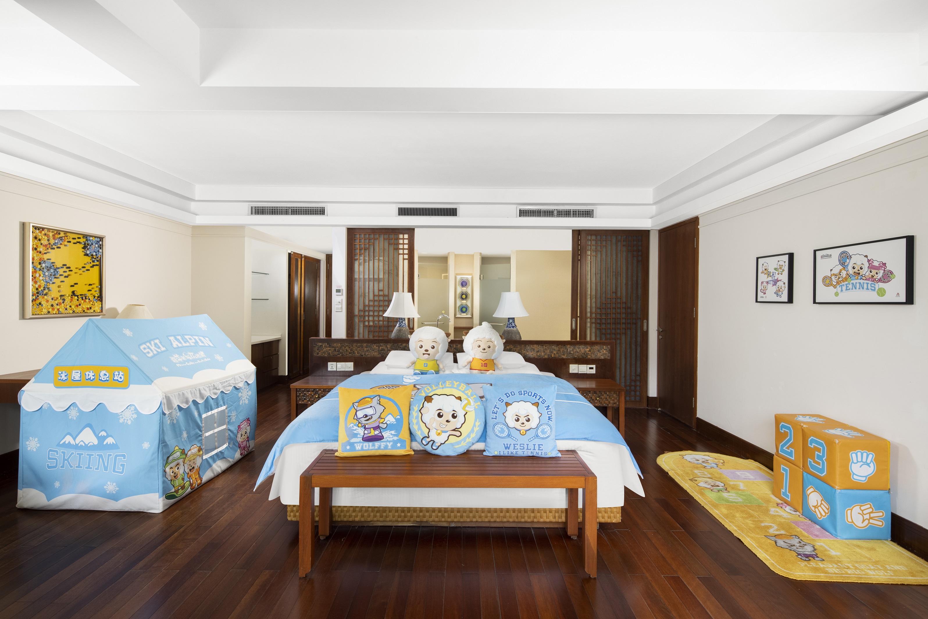 Double King Size Bed