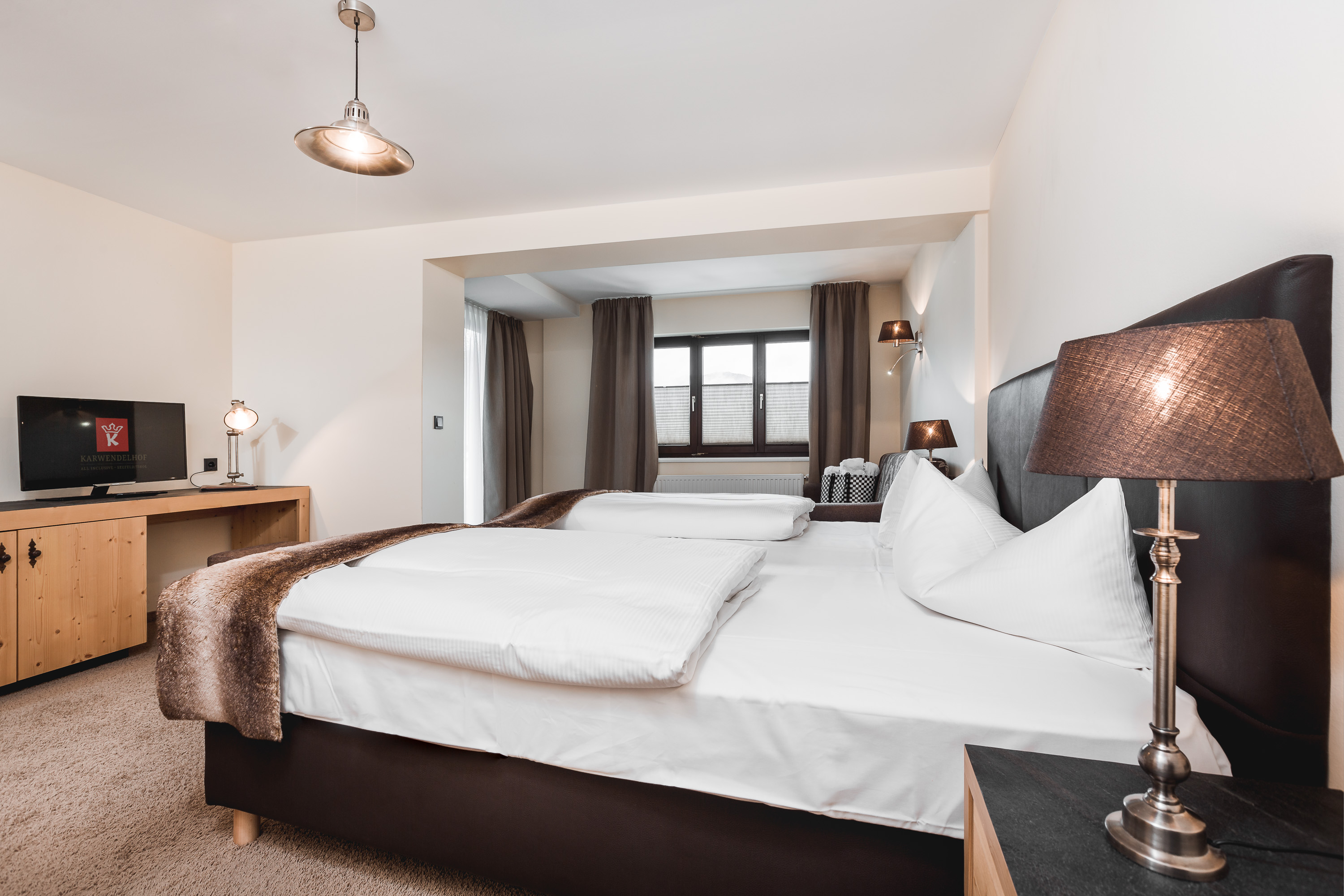 Double or Twin Standard