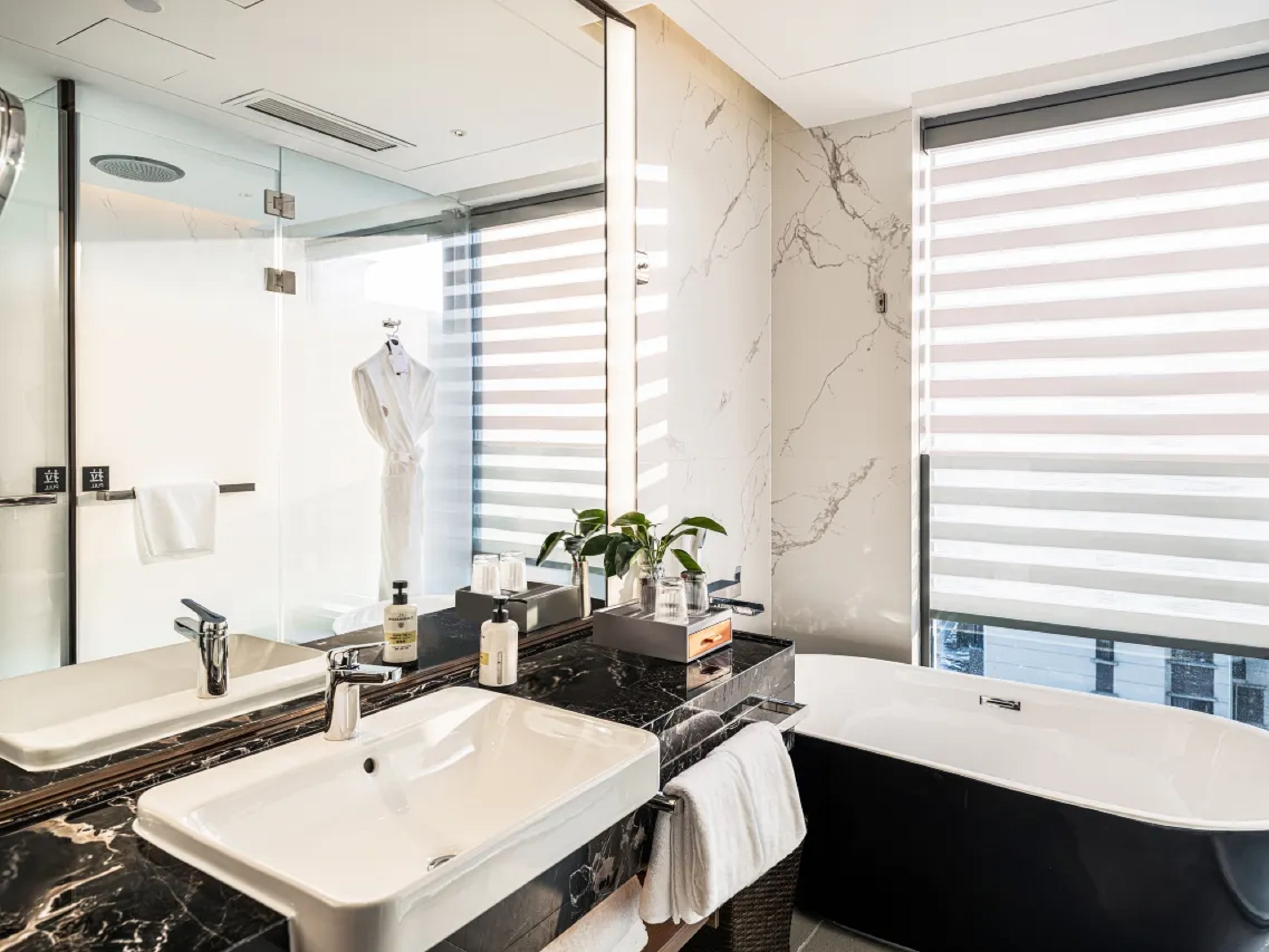 Double Deluxe City View